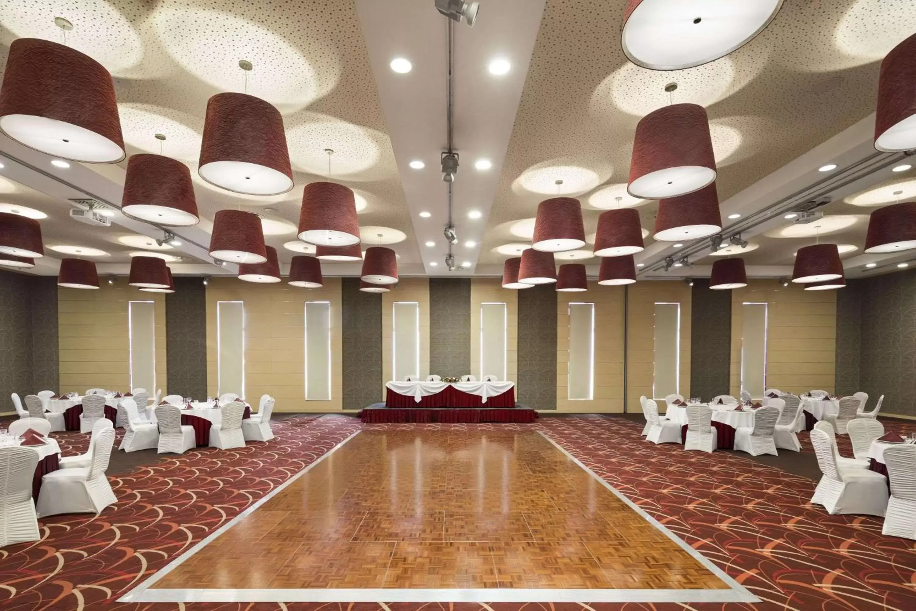 On site, Banquet Facilities in Ramada Sibiu Hotel