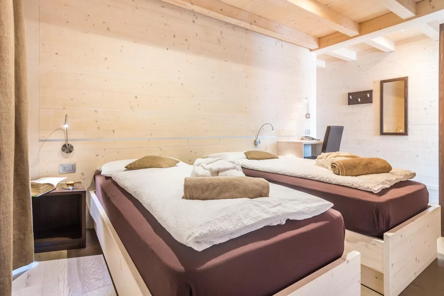 TV and multimedia, Bed in Hotel La Sorgente