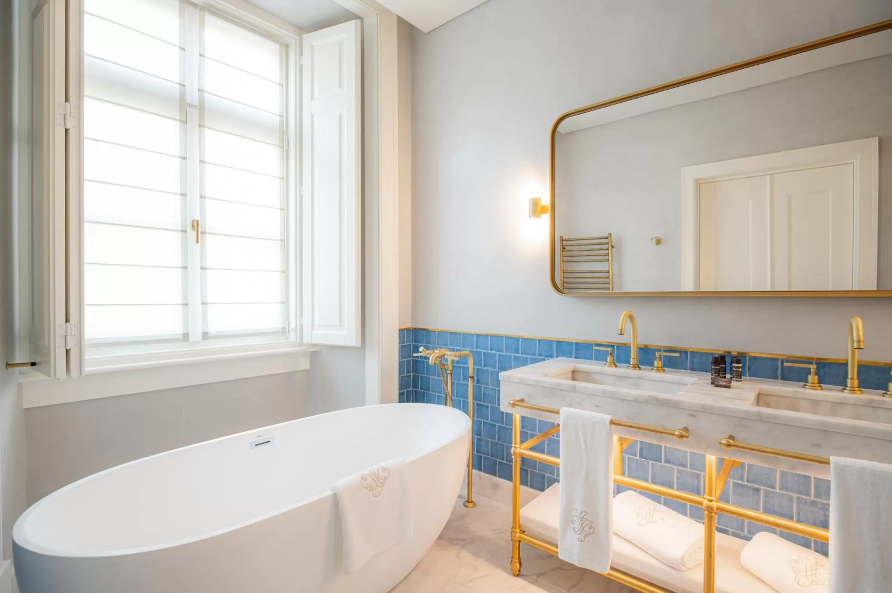 Bathroom in Palácio Ludovice Wine Experience Hotel