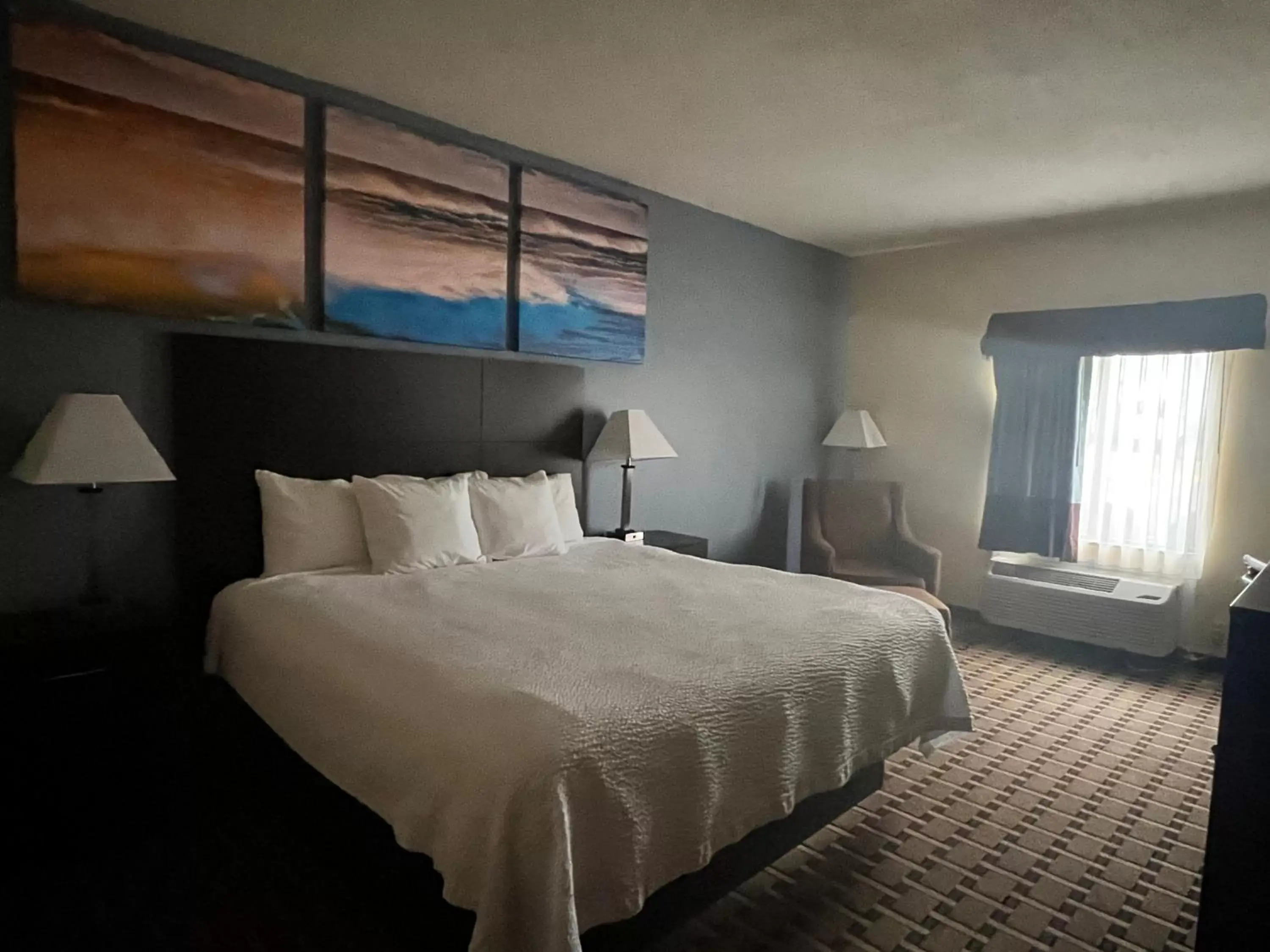 Bedroom, Bed in Days Inn by Wyndham Mauldin/Greenville