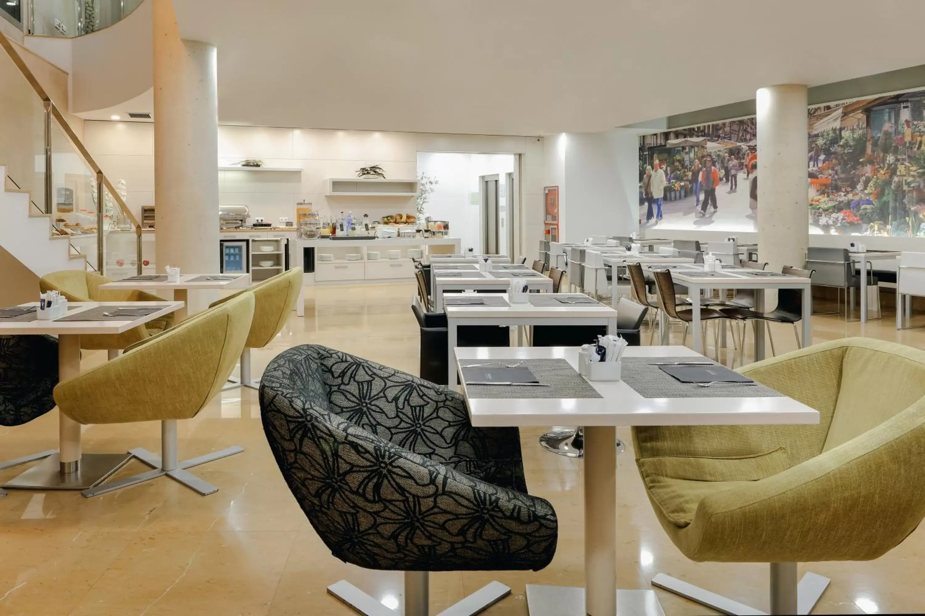 Restaurant/Places to Eat in RAMBLAS HOTEL powered by Vincci Hoteles