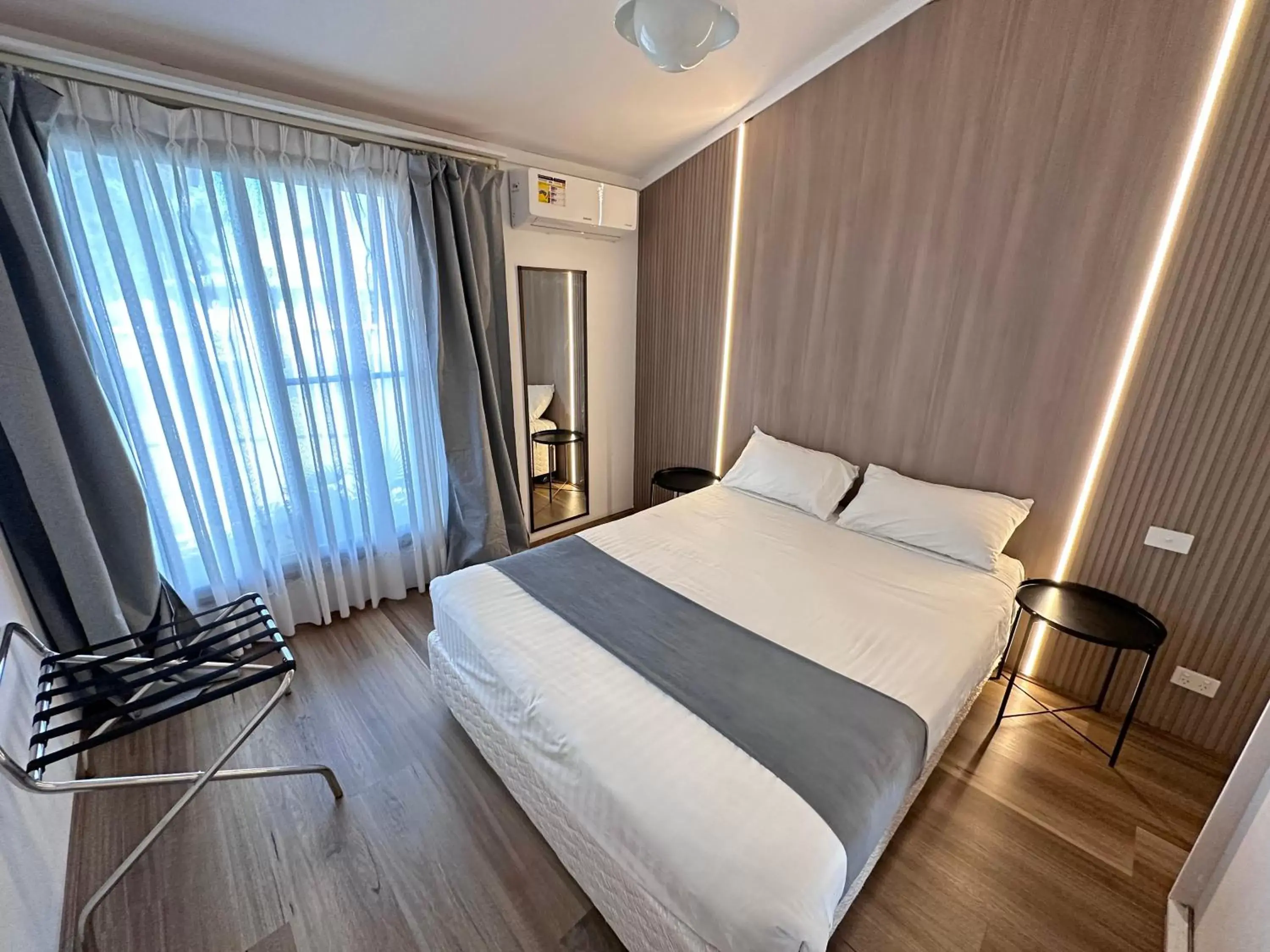 Bedroom, Bed in Spa Village Travel Inn