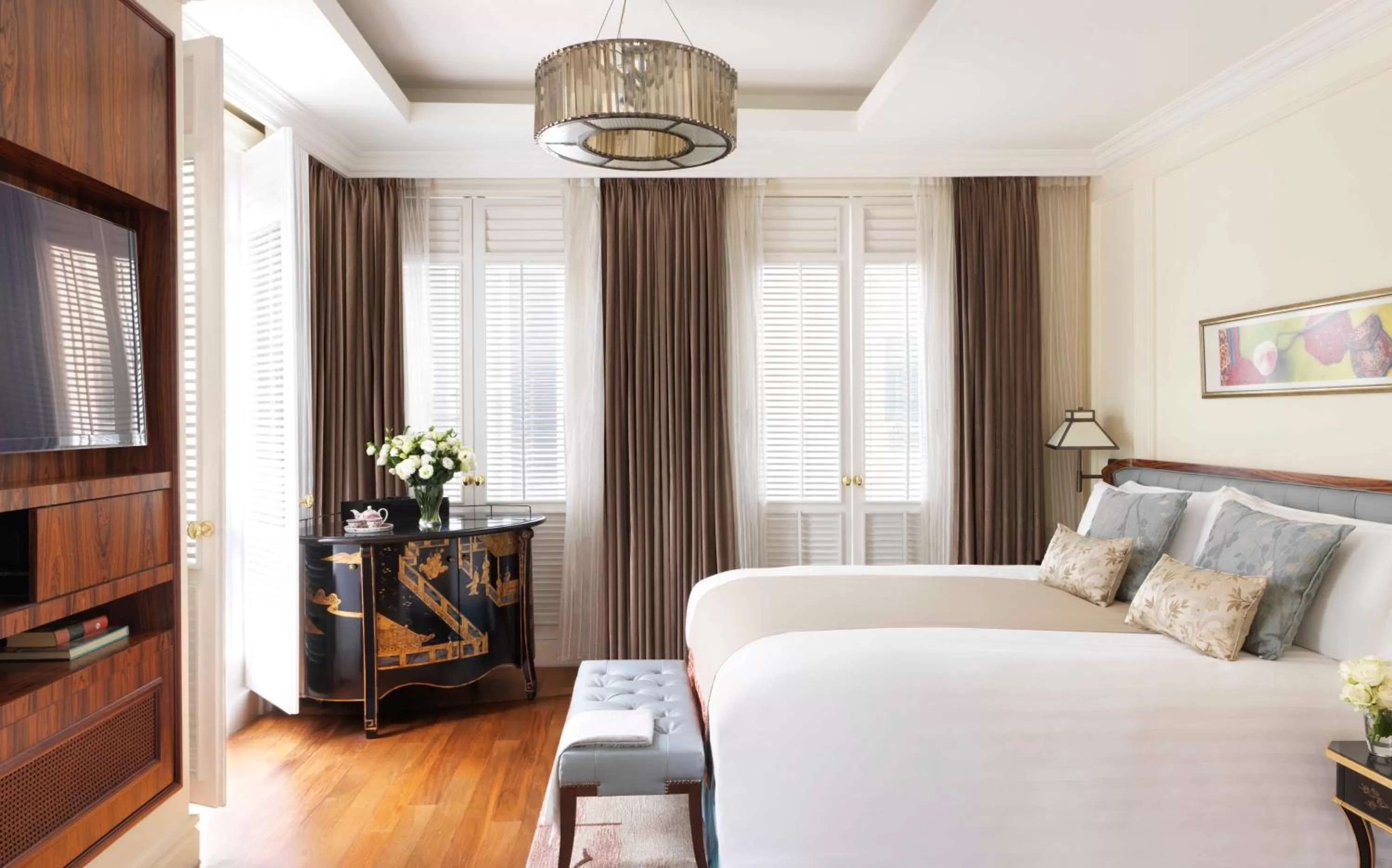 Photo of the whole room in InterContinental Singapore by IHG