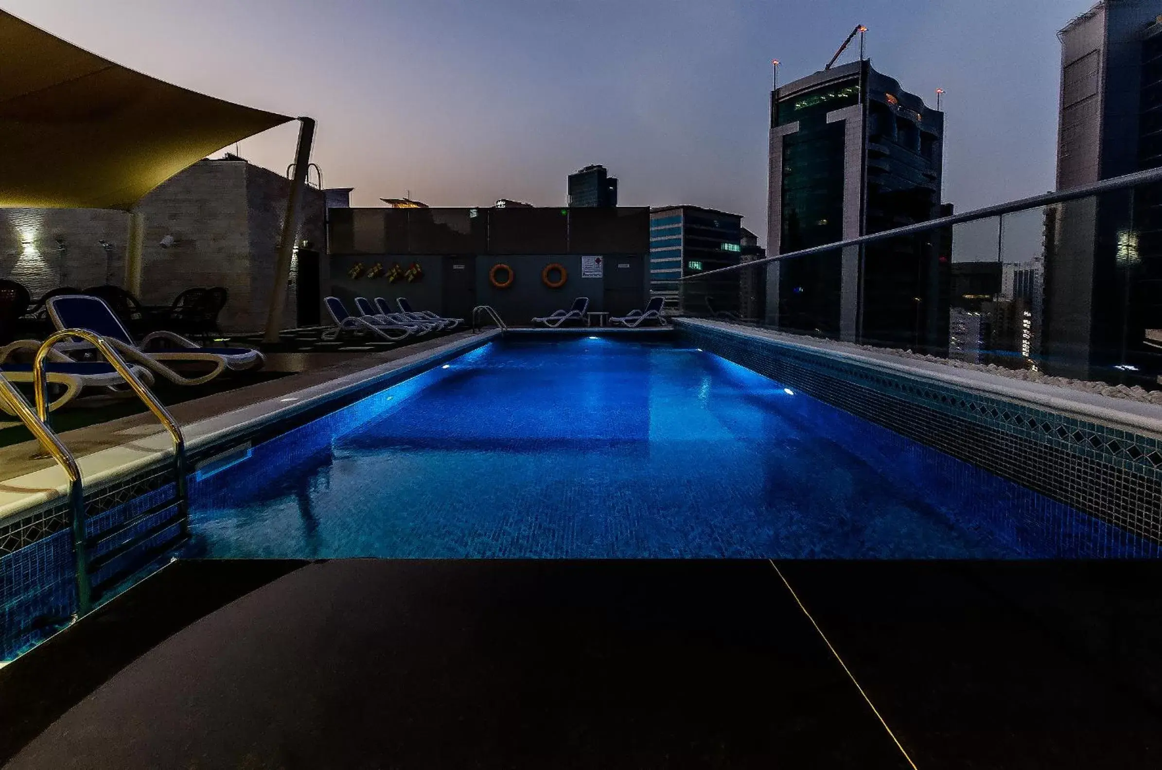 Swimming pool in Signature 1 Hotel Tecom