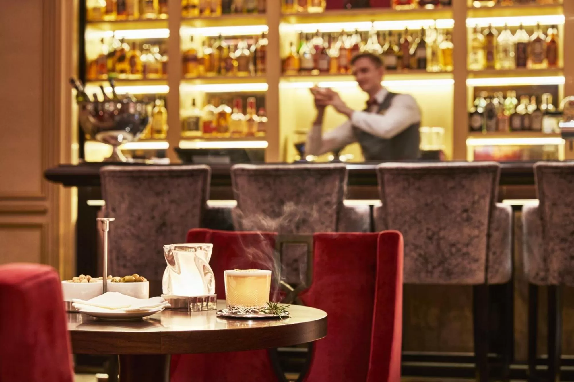Lounge or bar in Grand Hotel Kempinski Riga