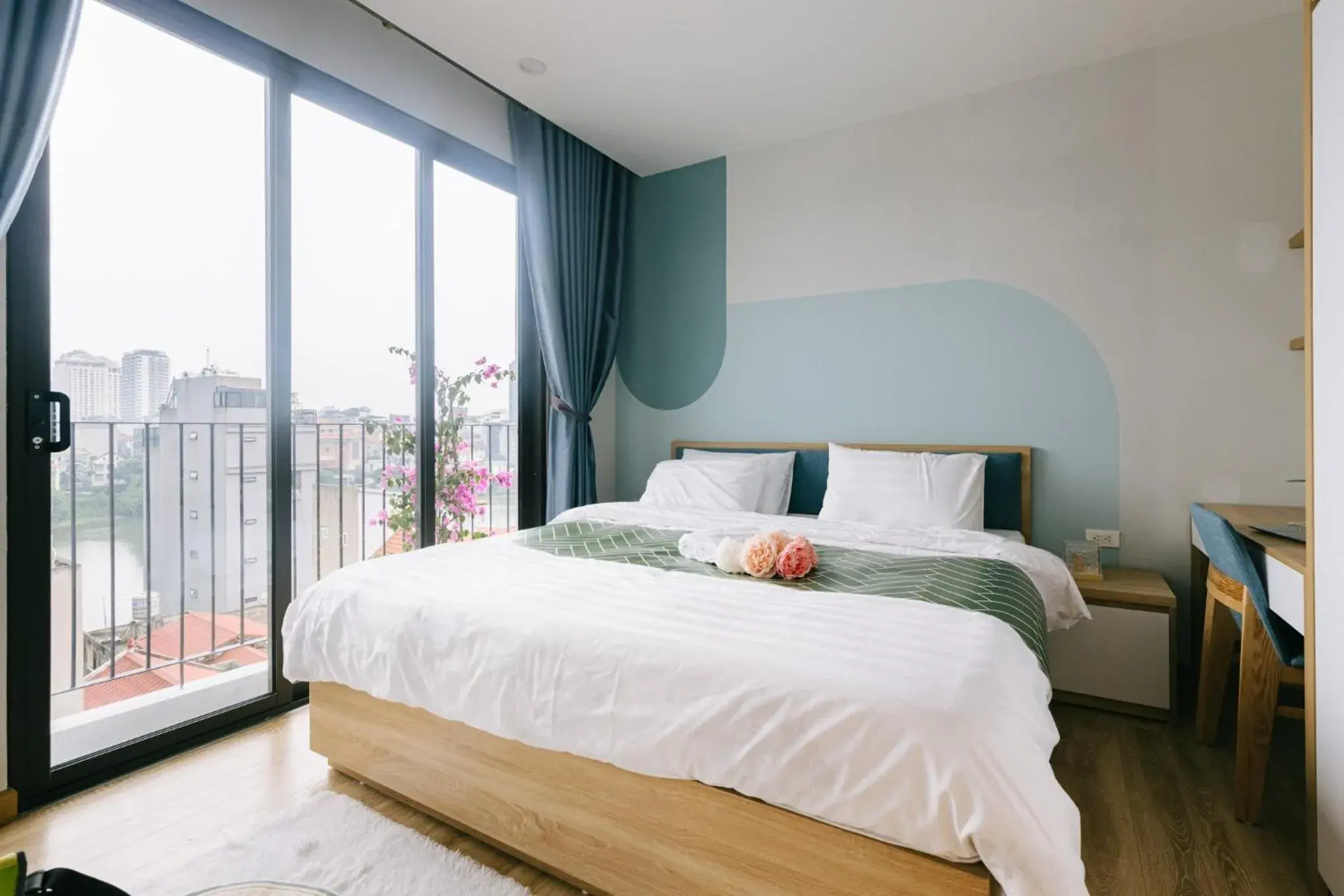 Bed in Crescendo Urban Stay