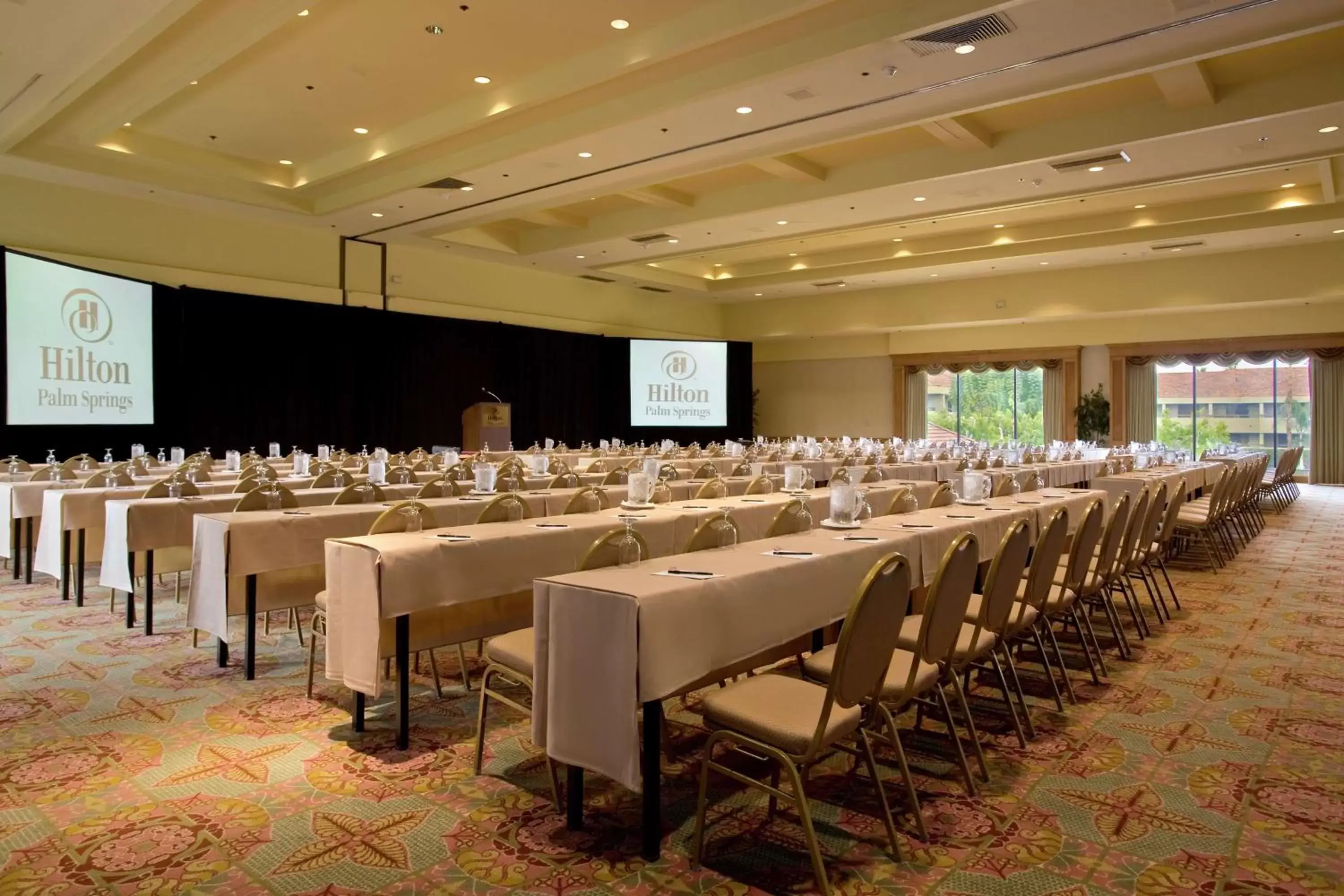 Meeting/conference room in Hilton Palm Springs