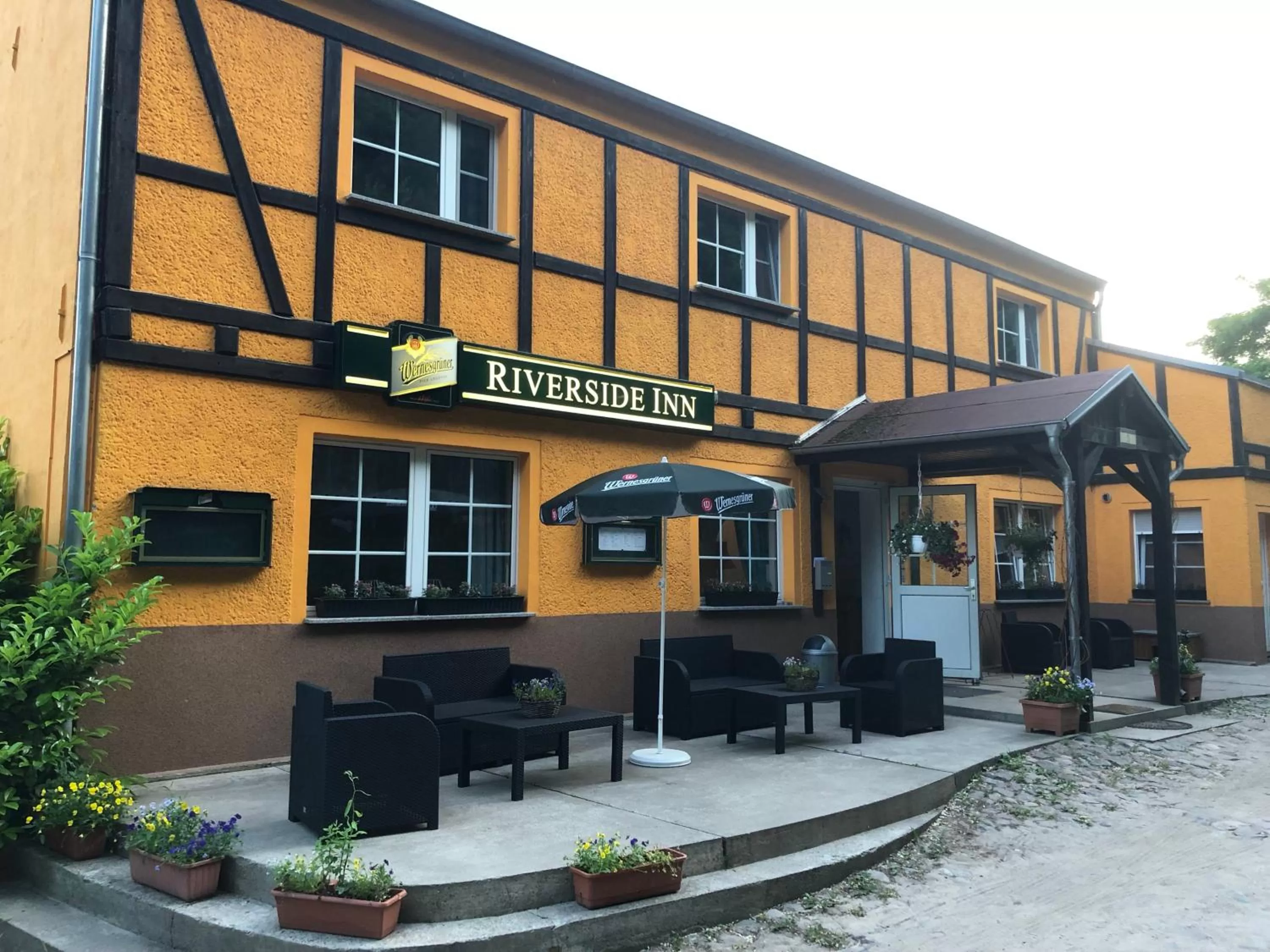 Property building in Riverside Inn