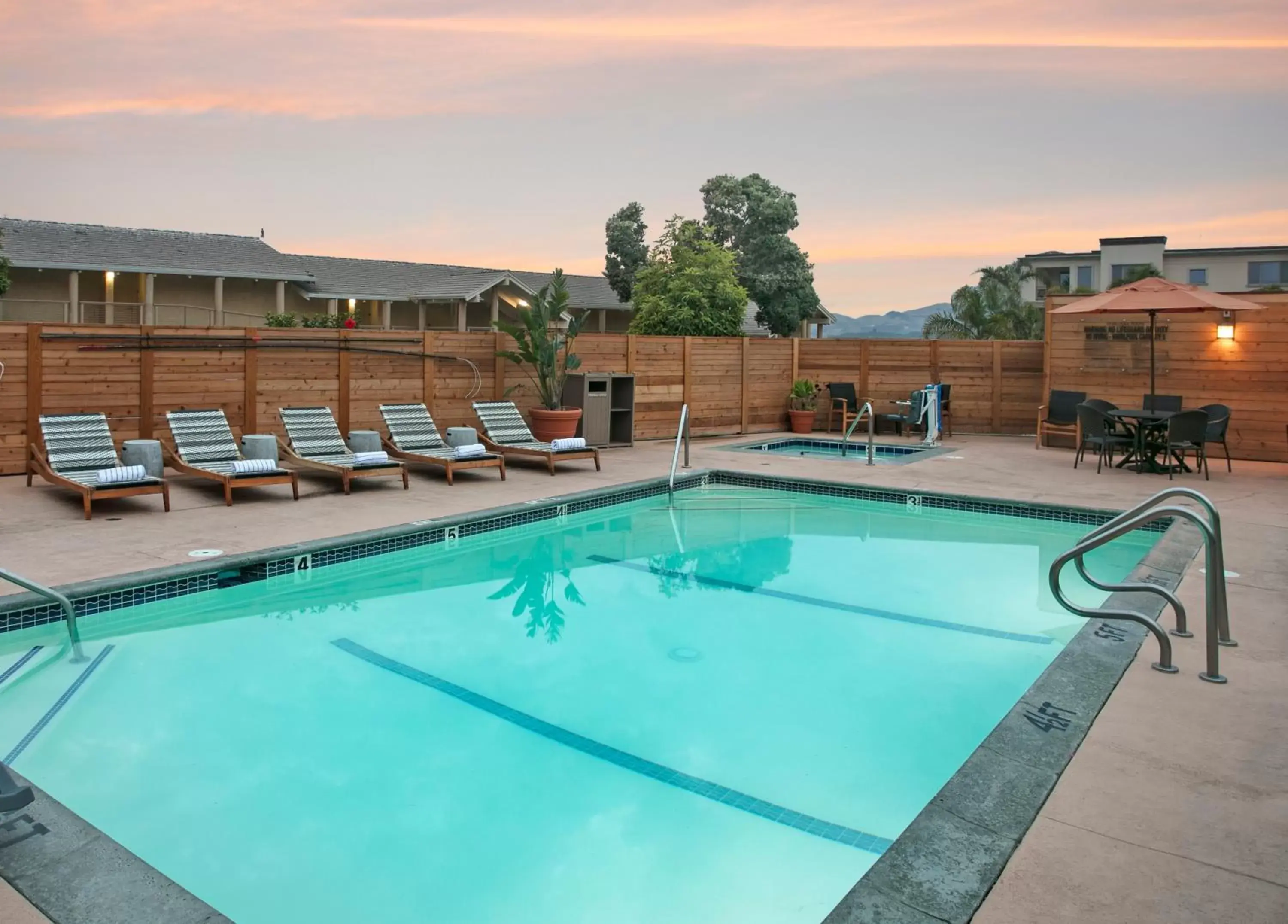 Swimming Pool in Spyglass Inn