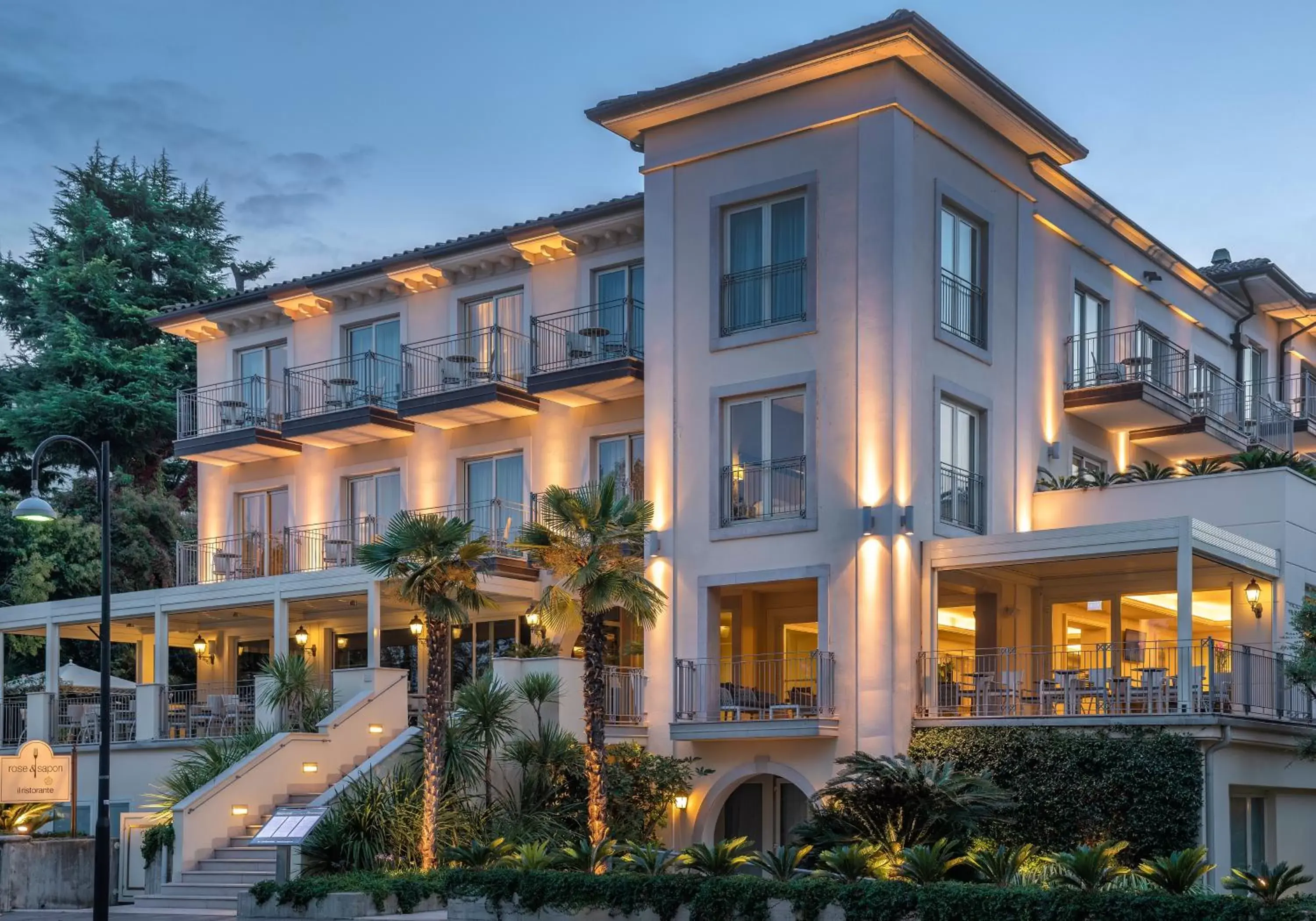 Facade/entrance, Property Building in Villa Rosa Hotel Desenzano