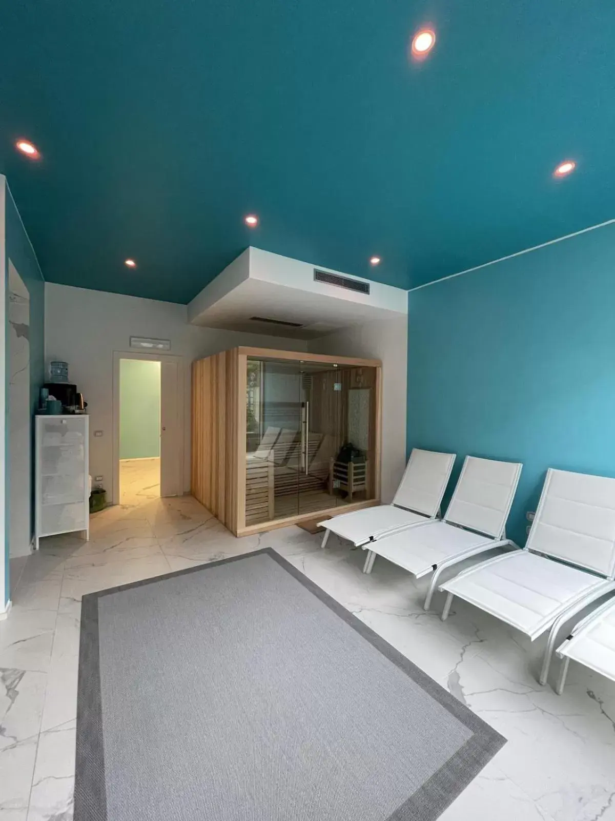 Sauna, Swimming Pool in Gli Scogli Luxury Residence Hotel