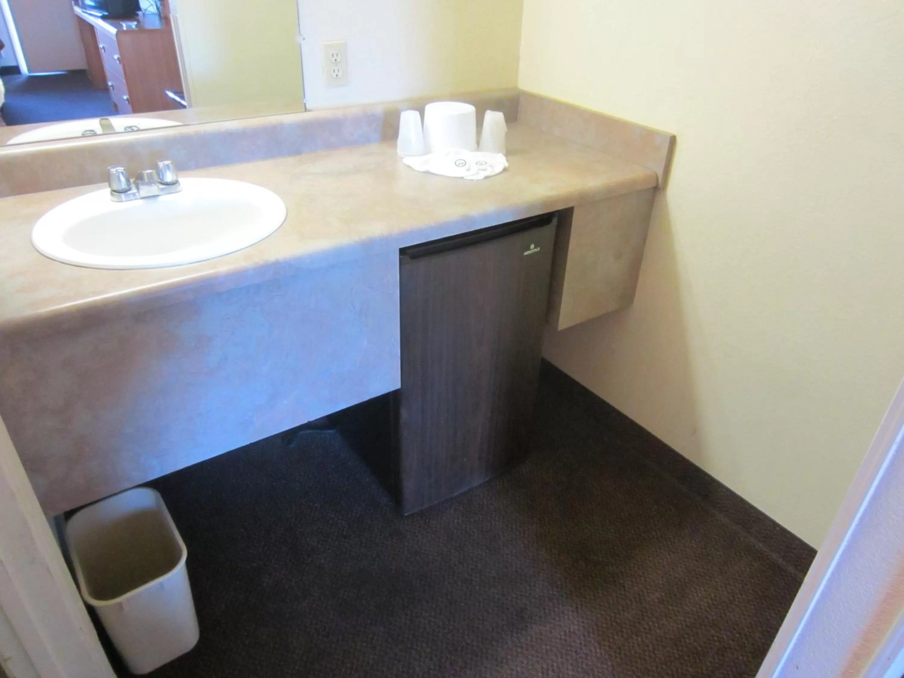 Bathroom in Premier Inns Concord