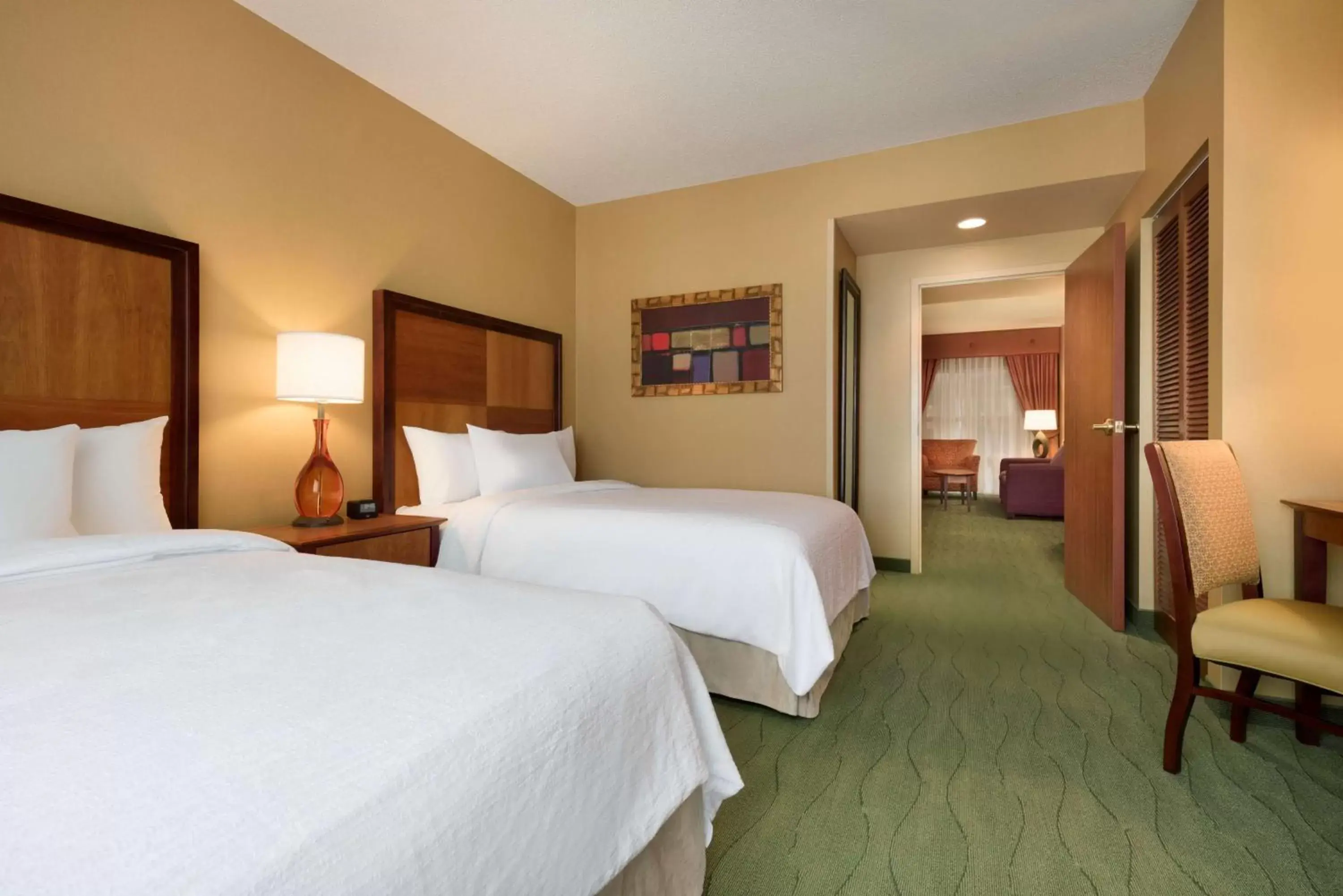 Bedroom, Bed in Embassy Suites East Peoria Hotel and Riverfront Conference Center