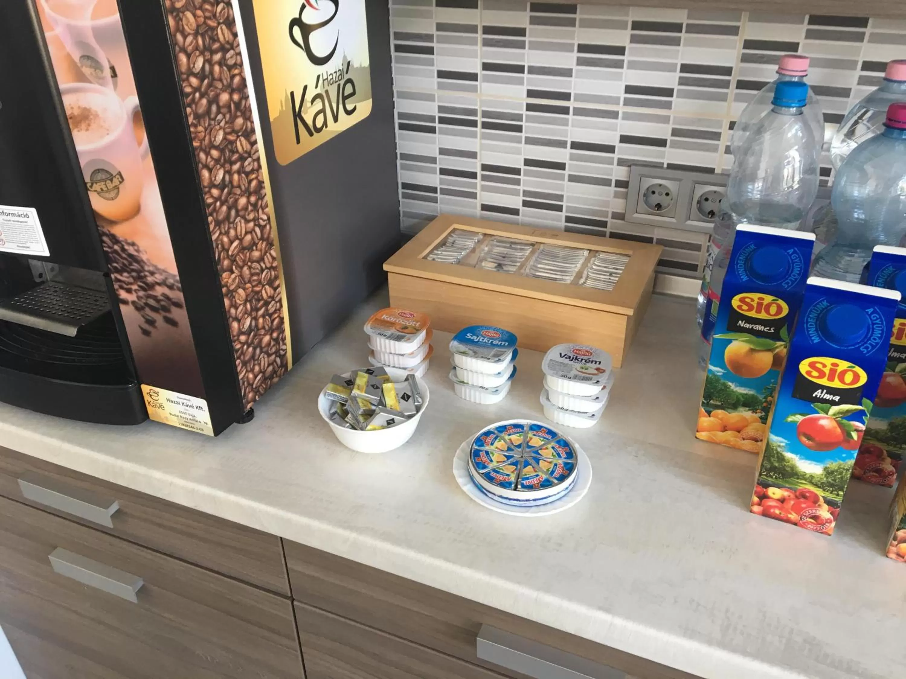 Continental breakfast in Sugó Panzió