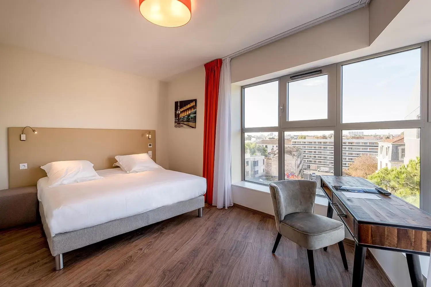 Bedroom in All Suites Bordeaux Marne – Gare Saint-Jean