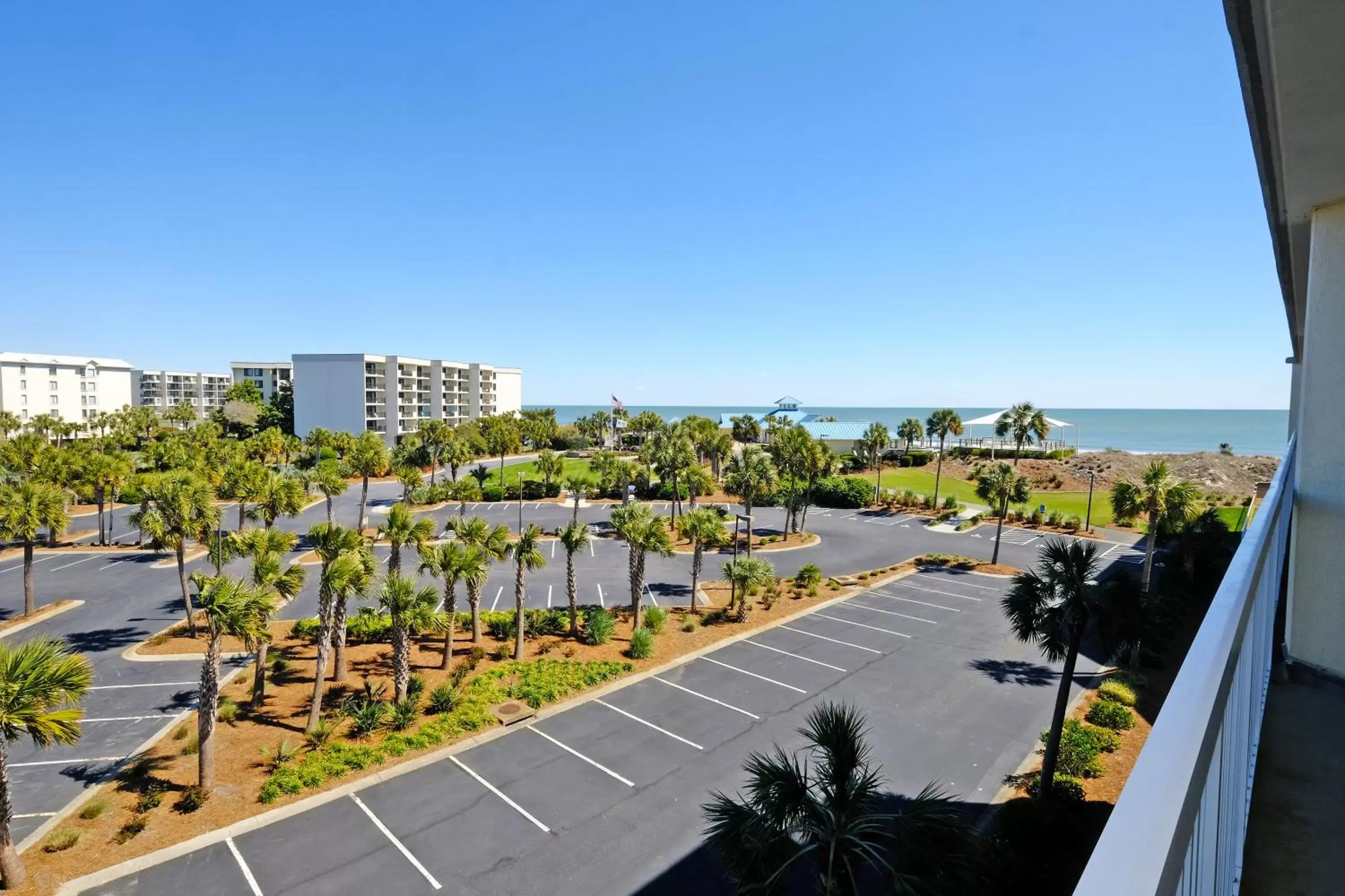 Litchfield Beach & Golf Resort