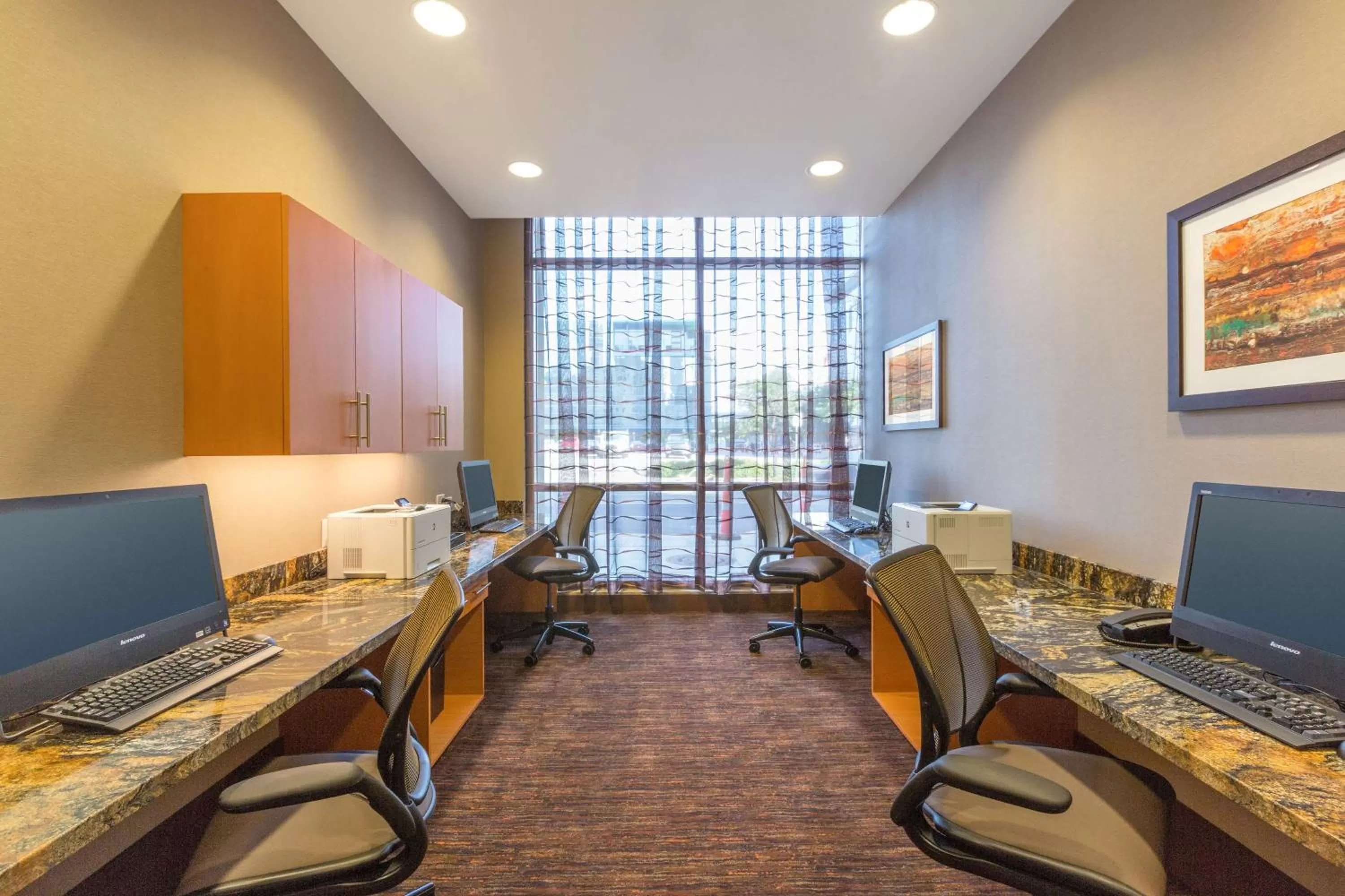 Business facilities in Hampton Inn Houston Downtown