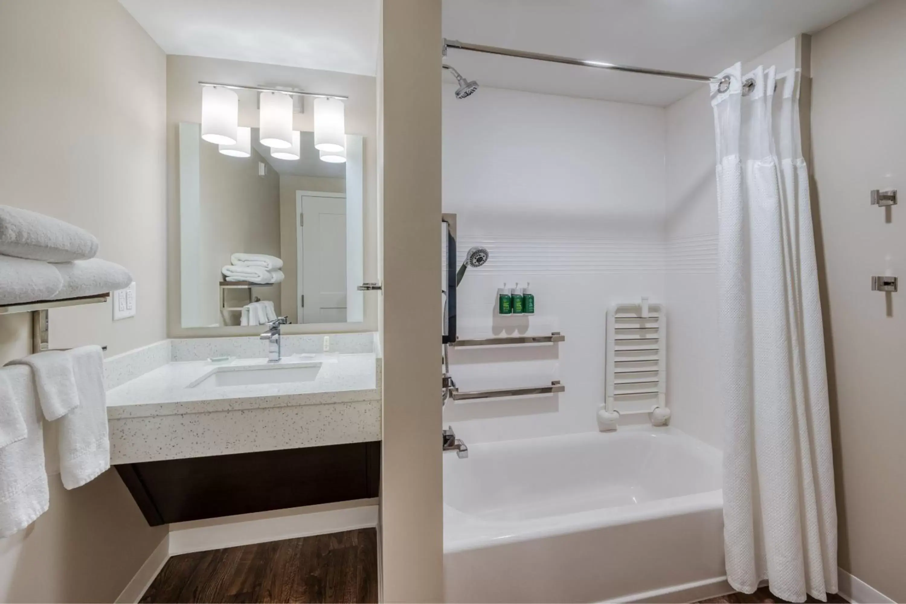 Bathroom in TownePlace Suites by Marriott Indianapolis Airport