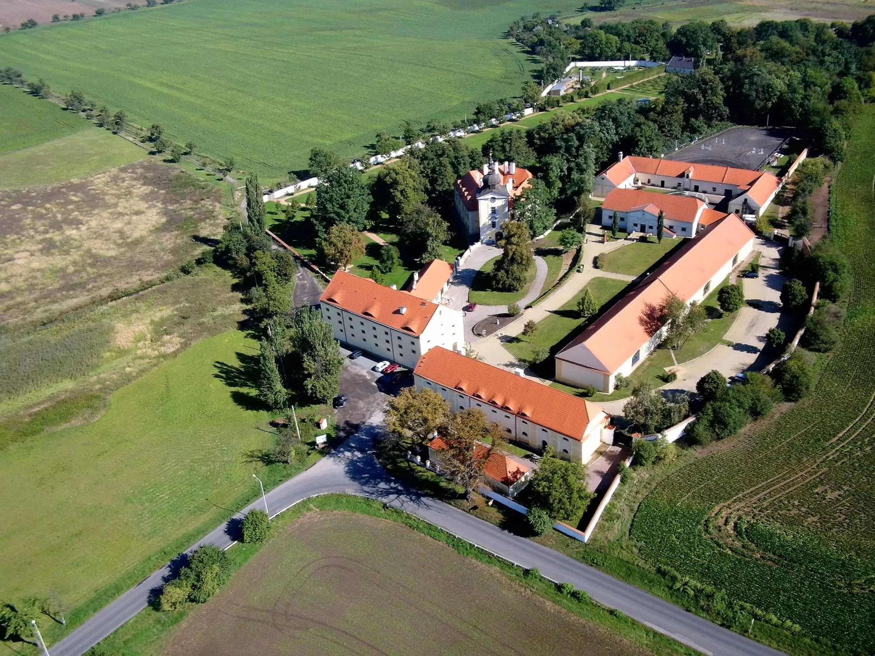 Bird's eye view, Bird's-eye View in Pytloun Chateau Hotel Ctěnice