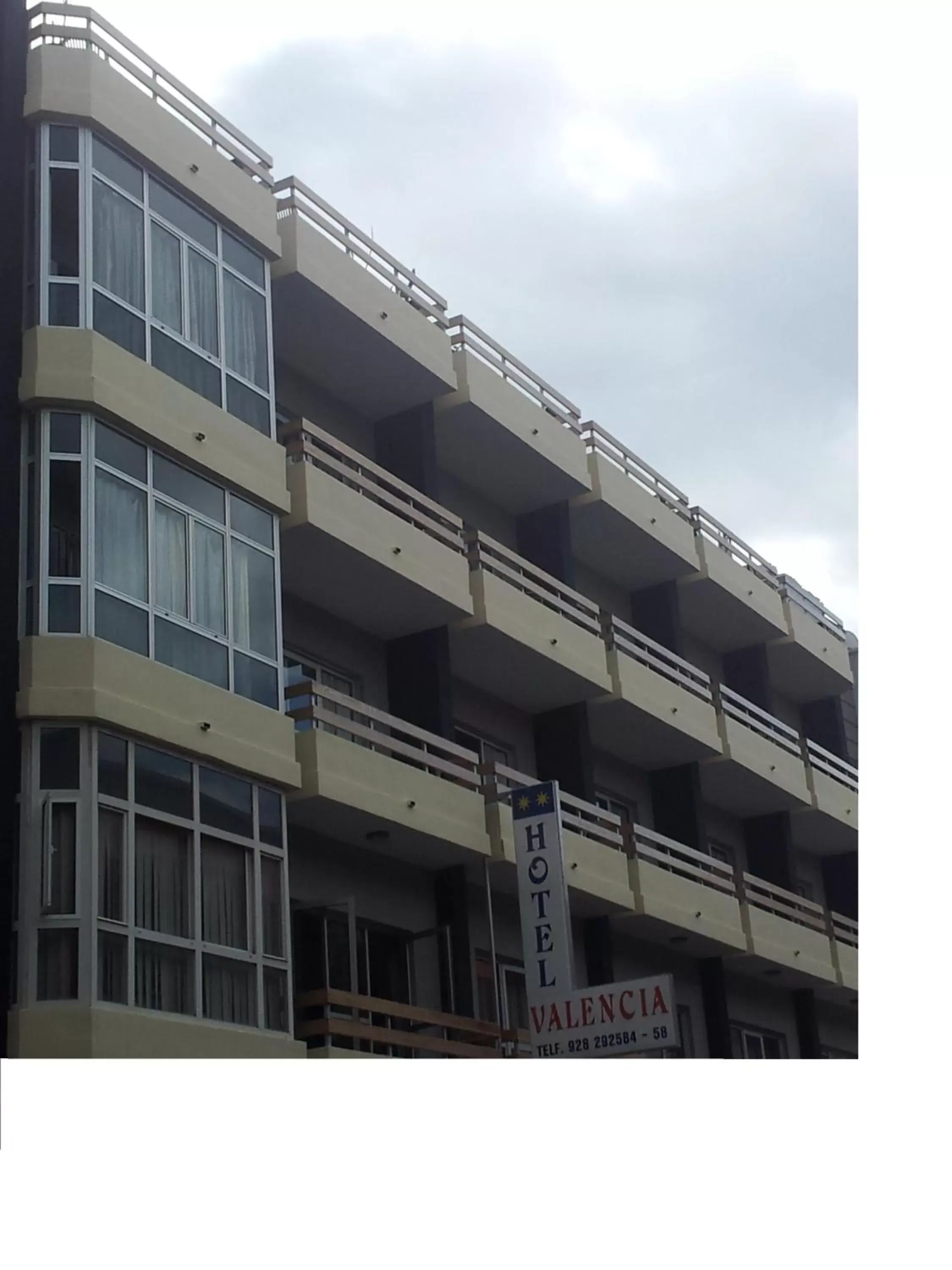 Facade/entrance, Property Building in Hotel Valencia