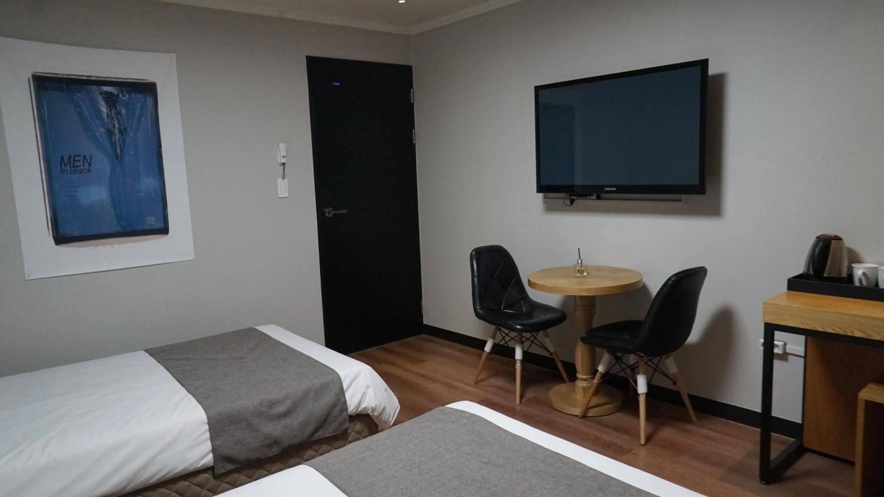 Decorative detail, Bed in Hotel Tong Yeondong Jeju