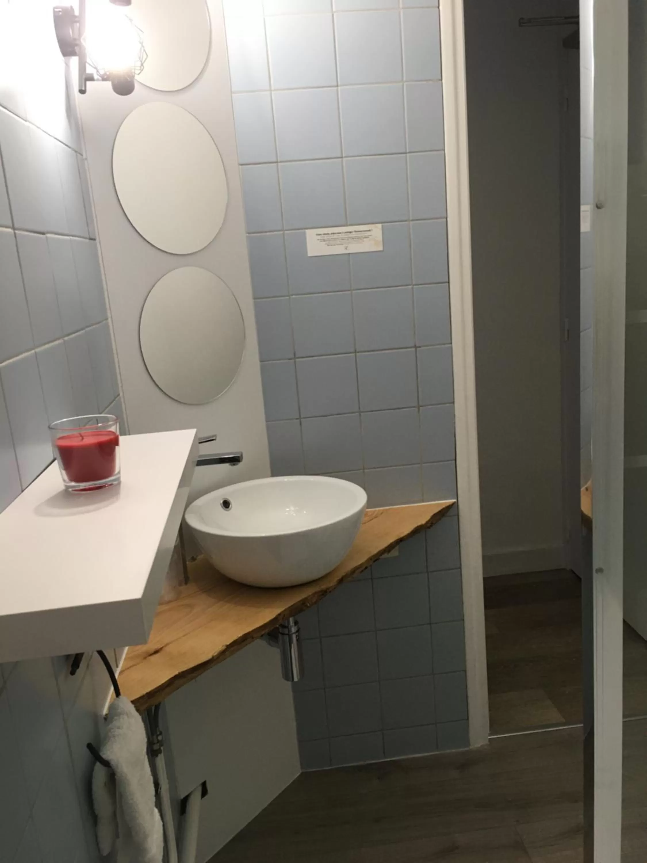 Bathroom in L auberge du lion d or