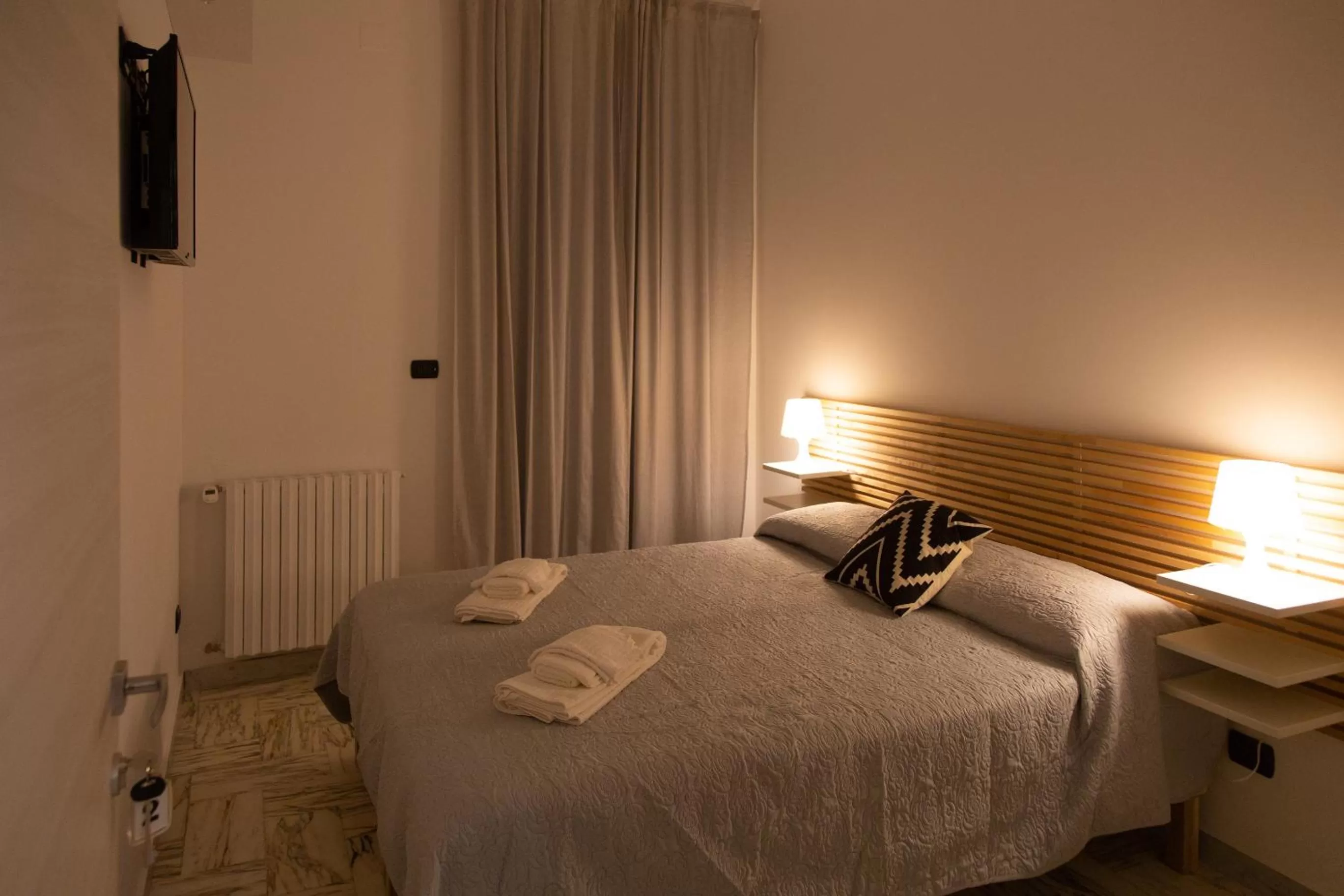 Bedroom, Bed in UP&B Rooms Catania