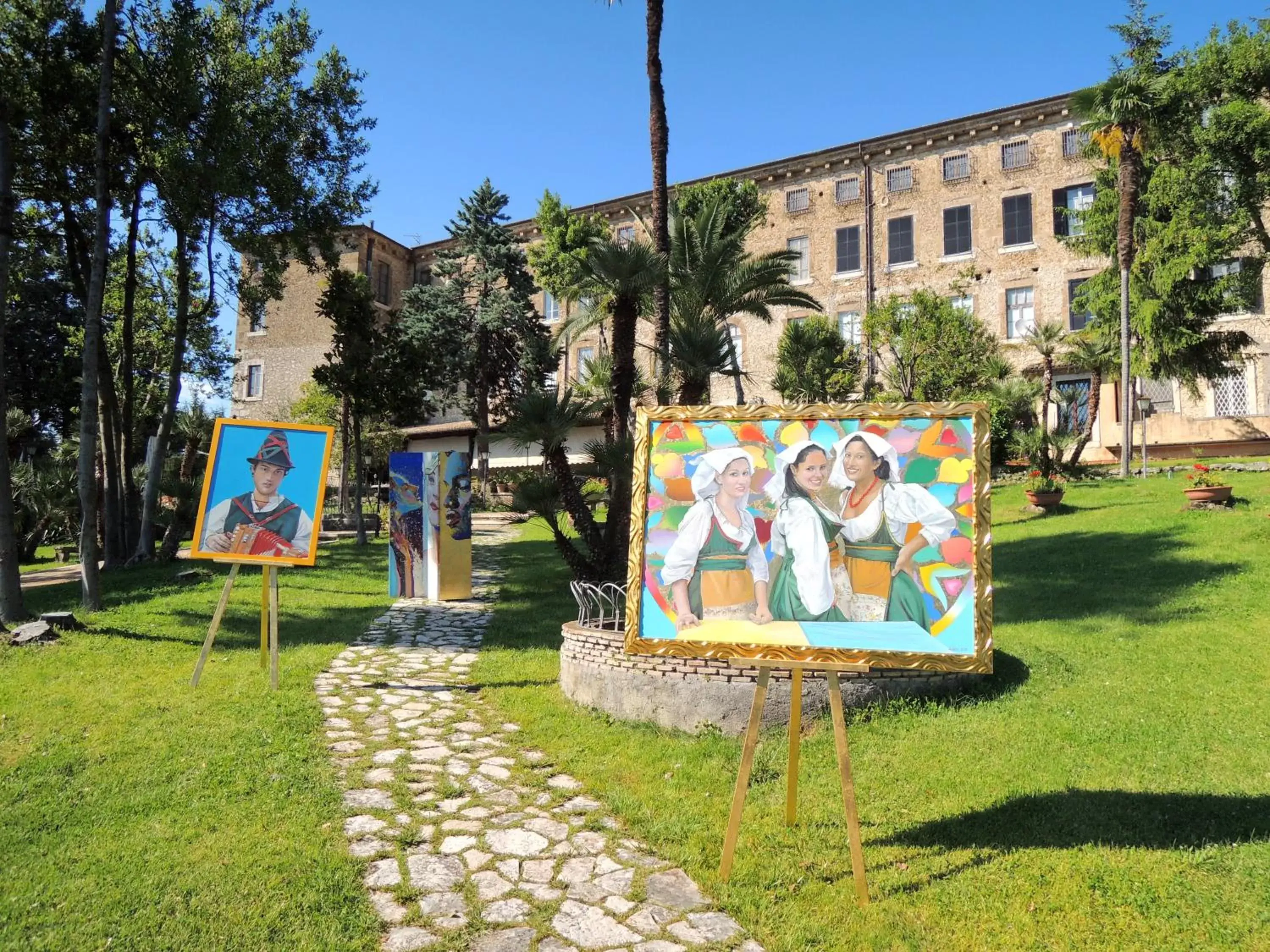 Garden, Children's Play Area in Hotel Il Cavalier D'Arpino