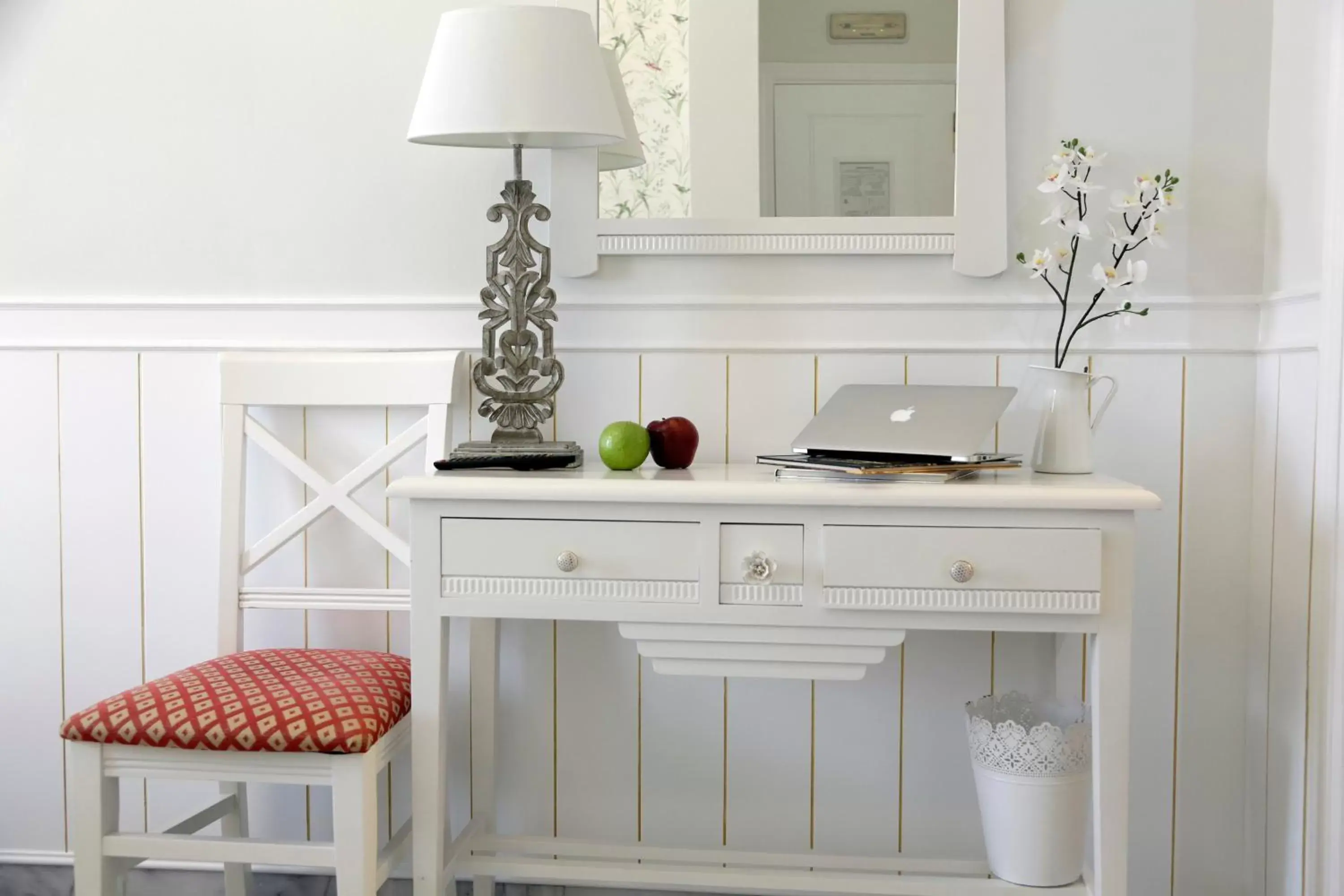 Bedroom in Basic Hotel Puerta de Sevilla Bedroom in Basic Hotel Puerta de Sevilla