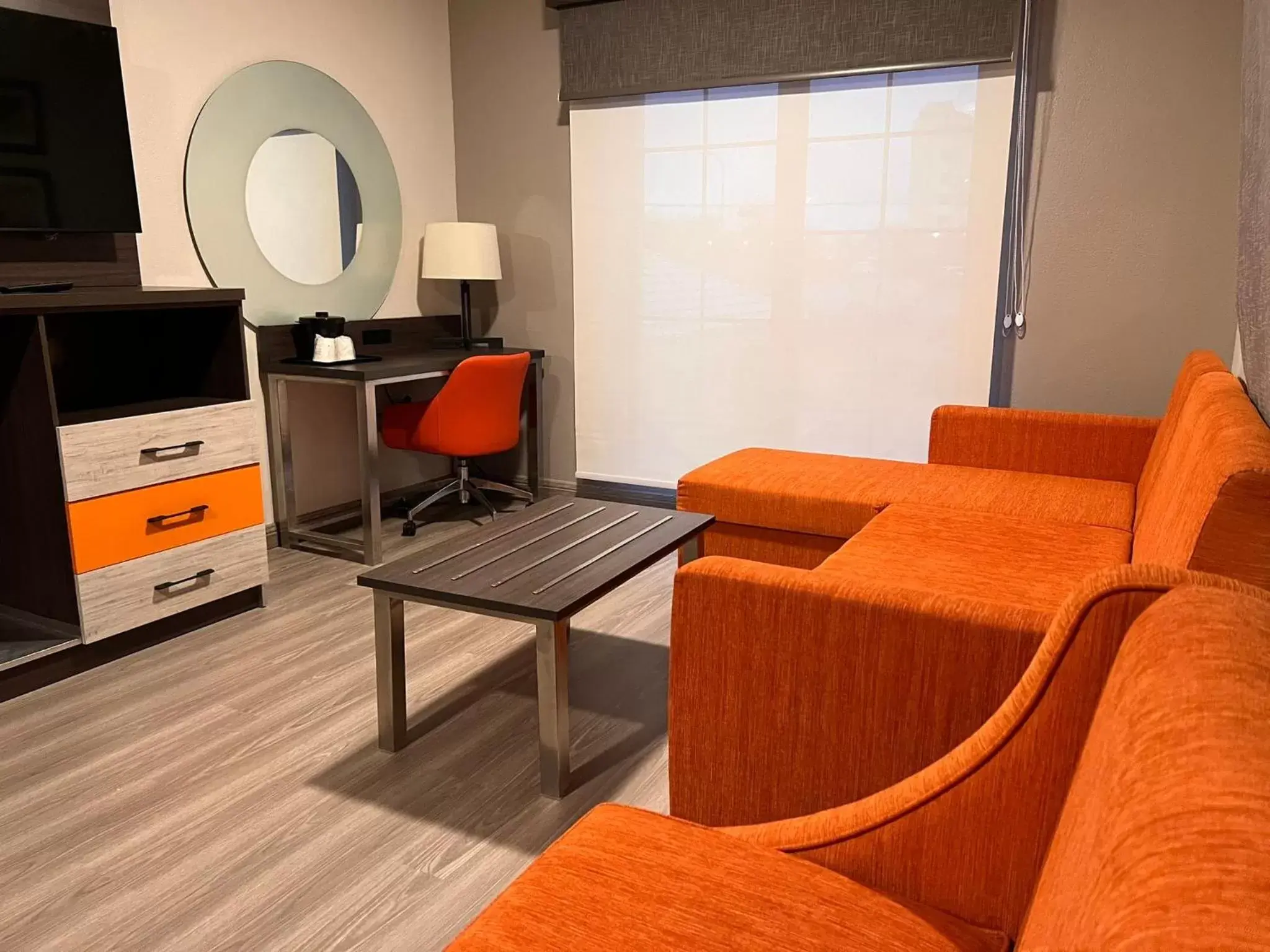 Seating Area in La Quinta Inn Lexington-Horse Park