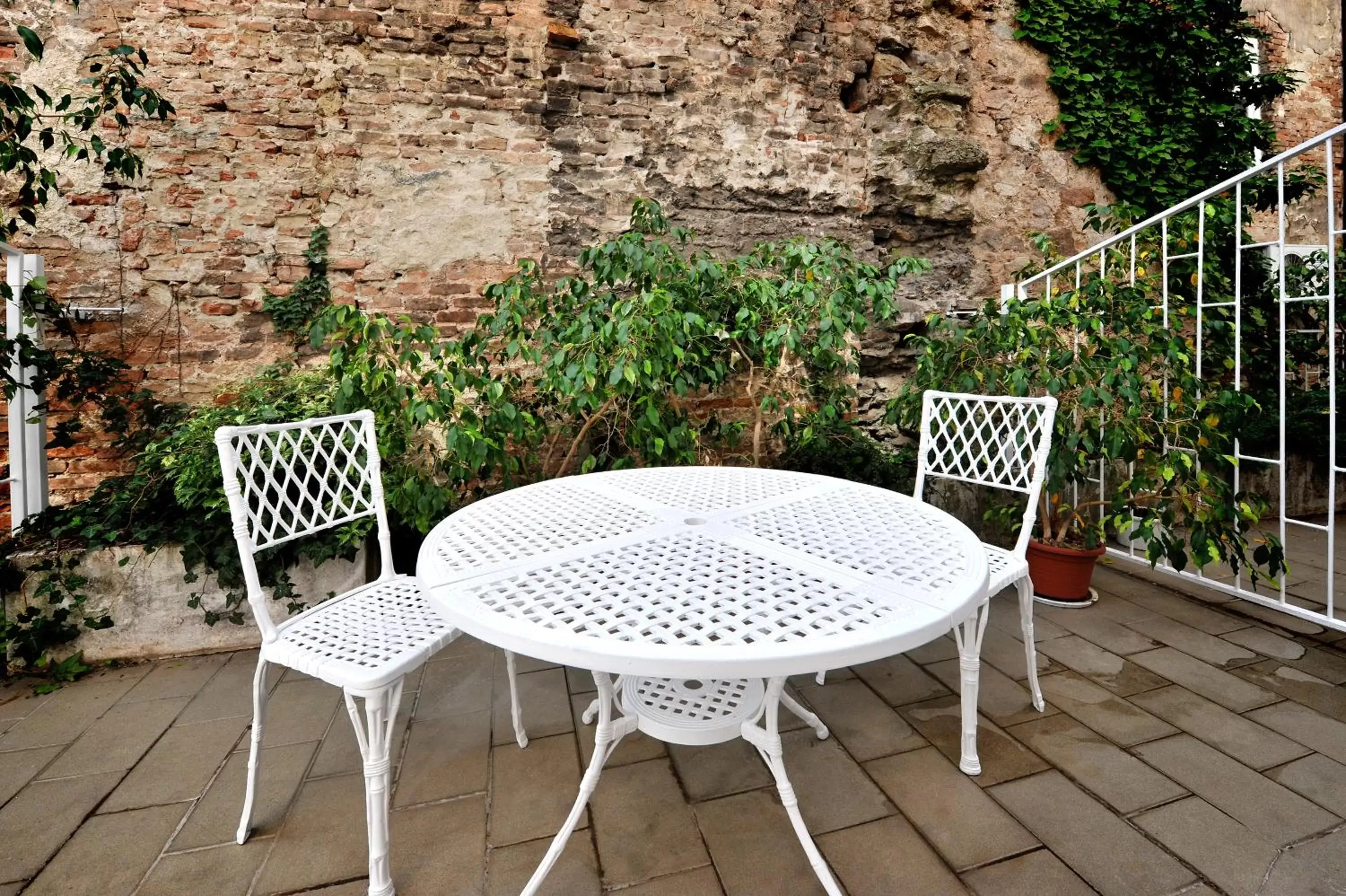 Balcony/Terrace, Seating Area in APLEND CITY Hotel Perugia
