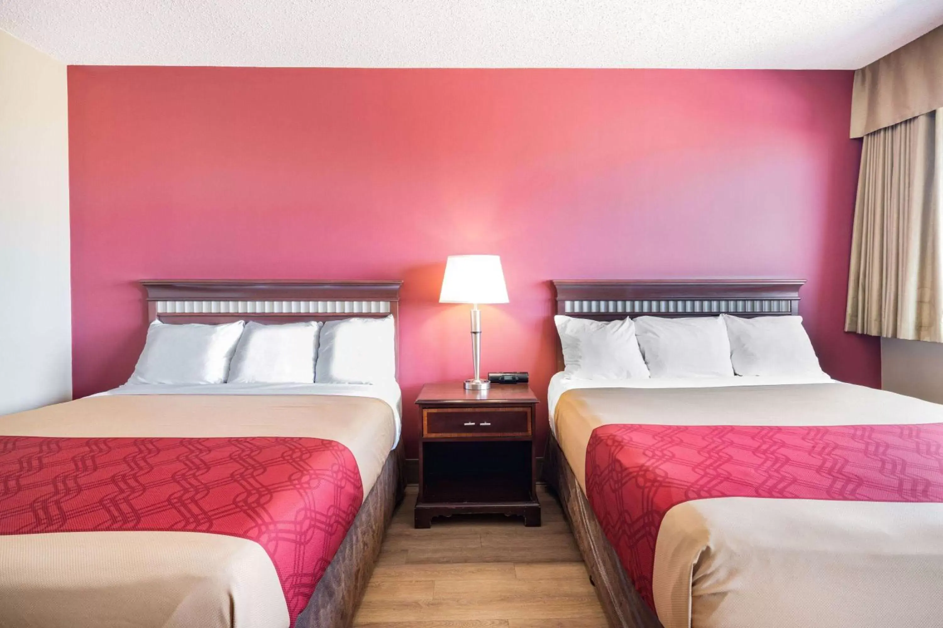 Photo of the whole room, Bed in Travelodge by Wyndham Fort St John Photo of the whole room, Bed in Travelodge by Wyndham Fort St John