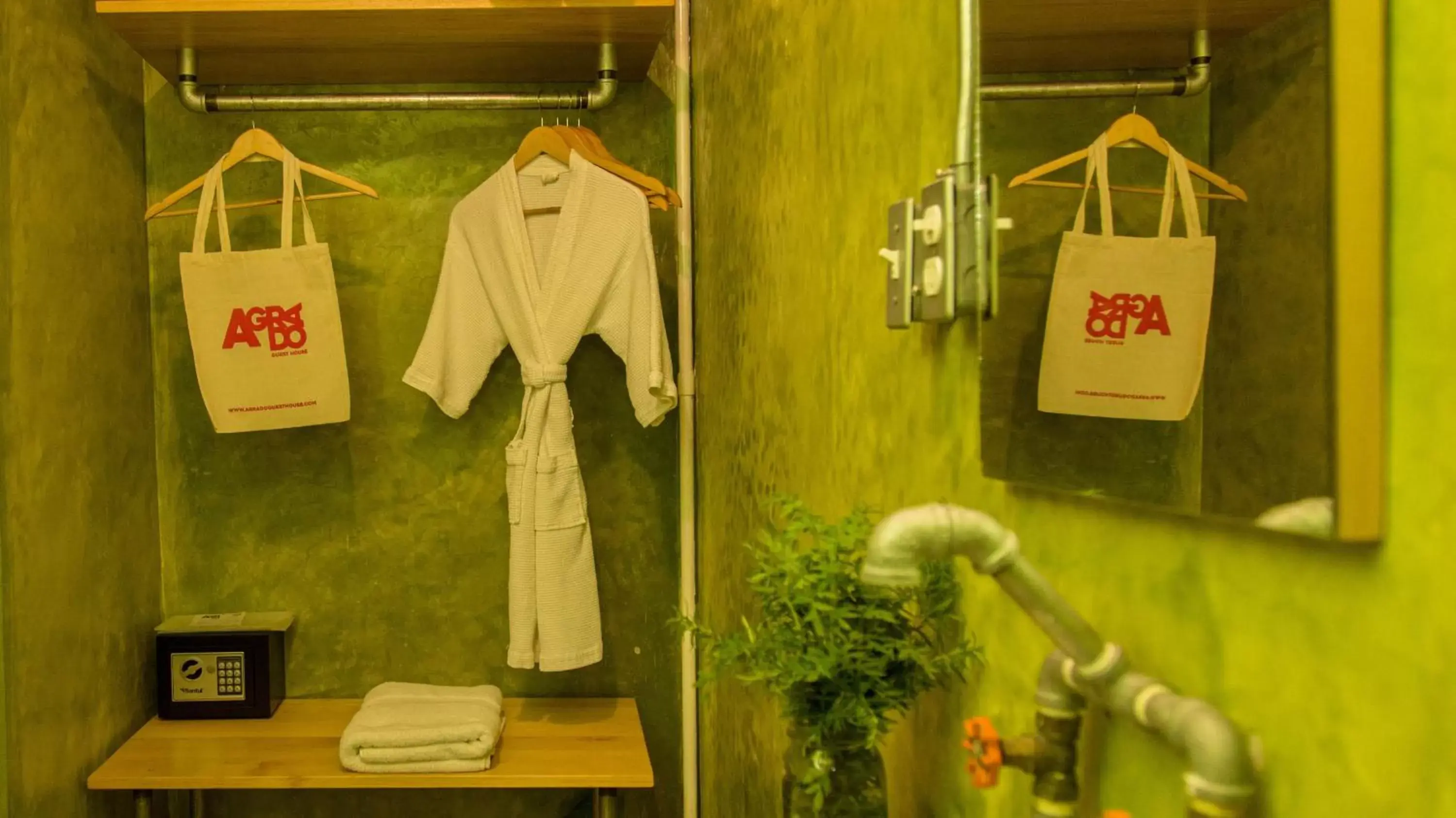 Bathroom in Agrado Guest House