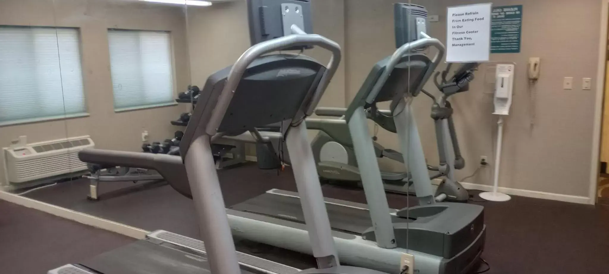 Fitness centre/facilities, Fitness Center/Facilities in Red Roof Inn Clifton Park