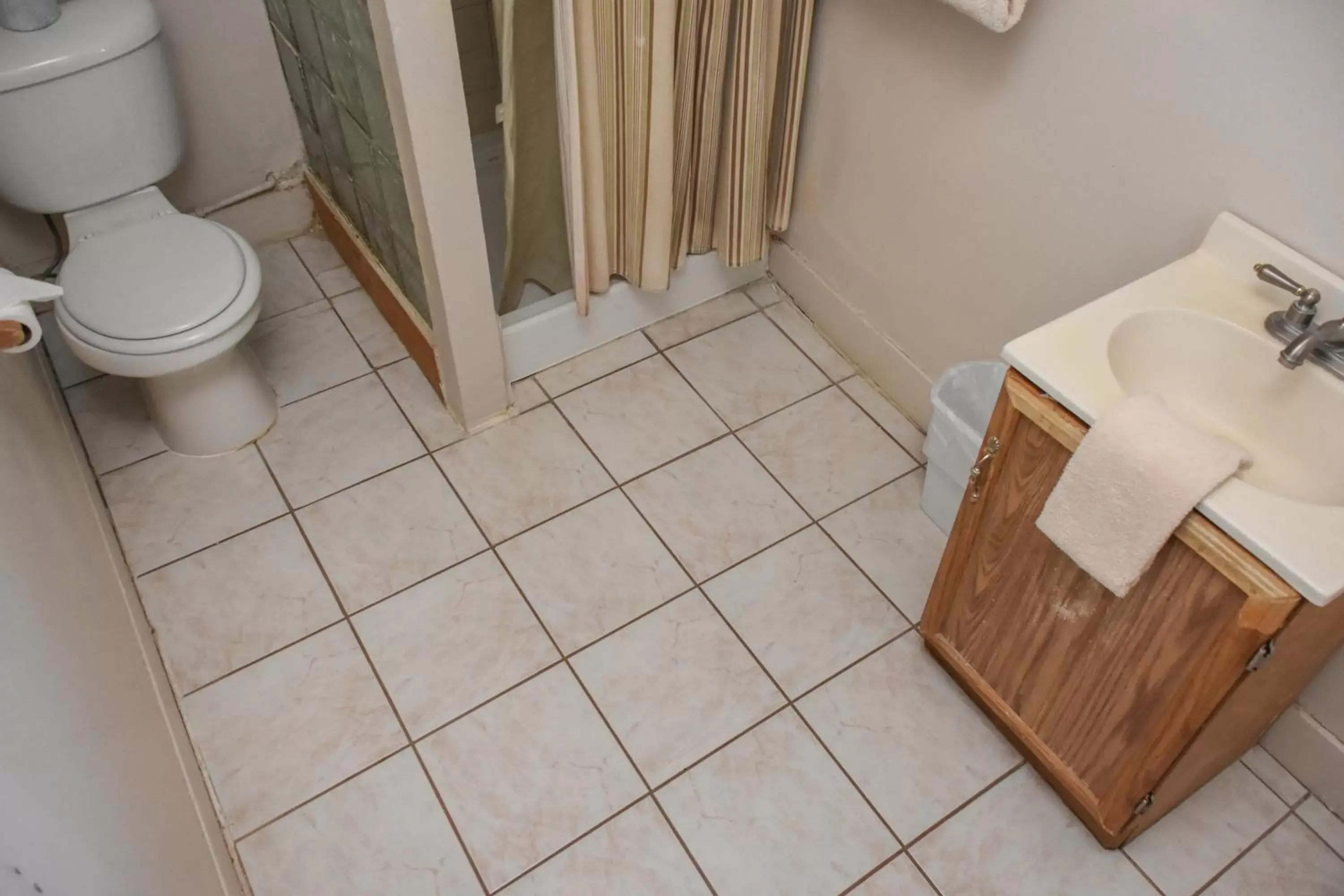 Bathroom in Panamint Springs Motel & Tents