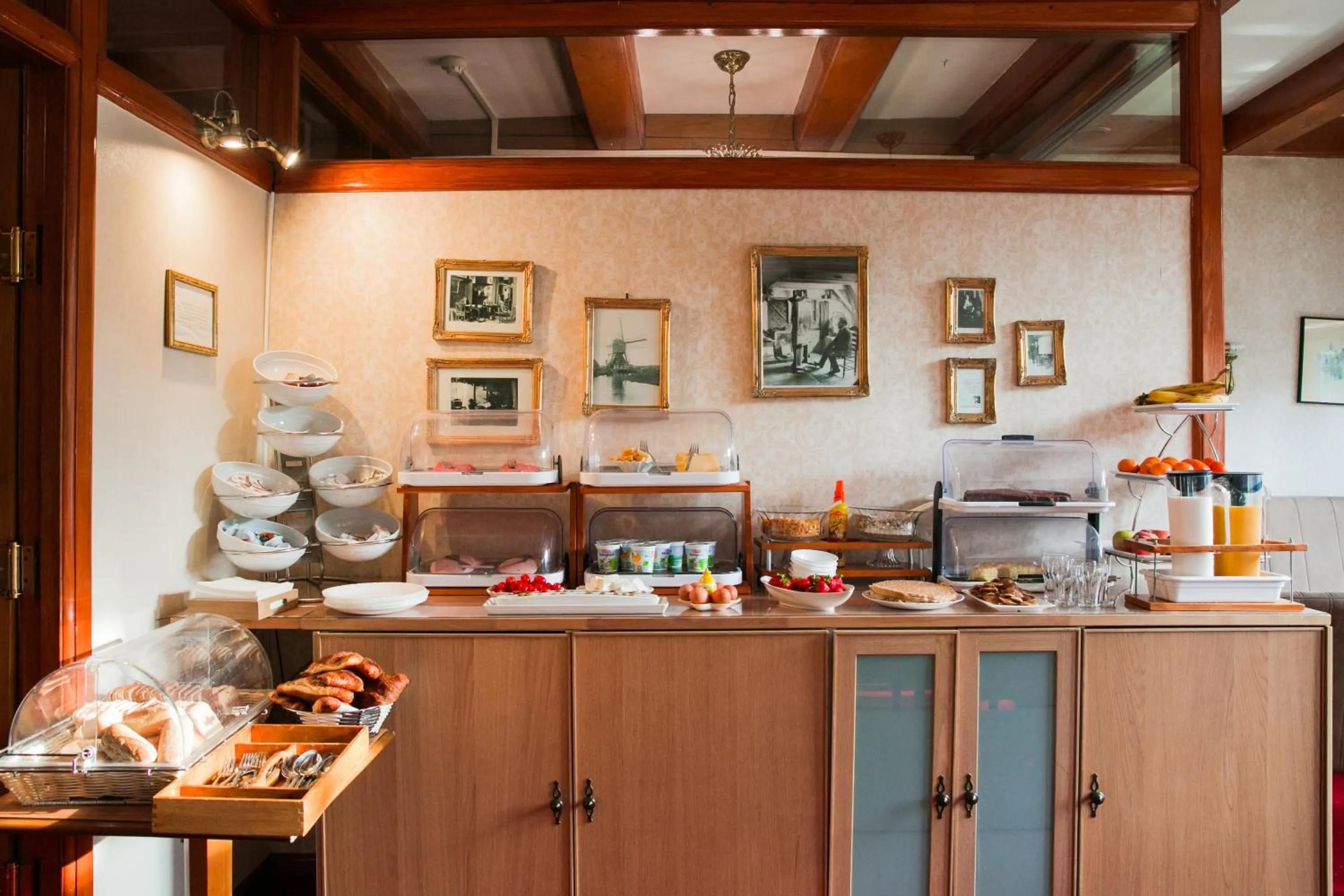 Breakfast in Hotel Atlanta