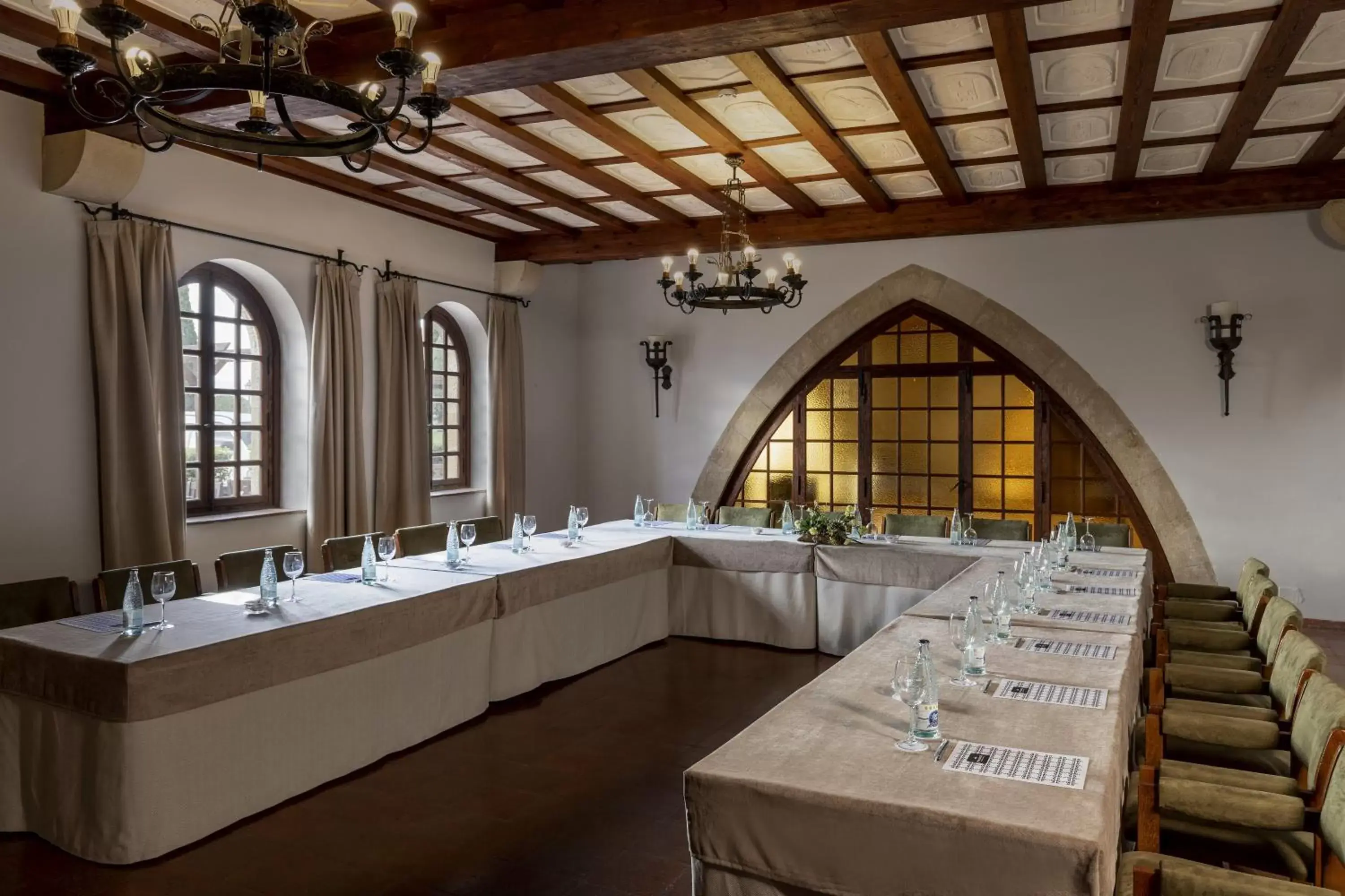 Meeting/conference room, Restaurant/Places to Eat in Parador de Tortosa