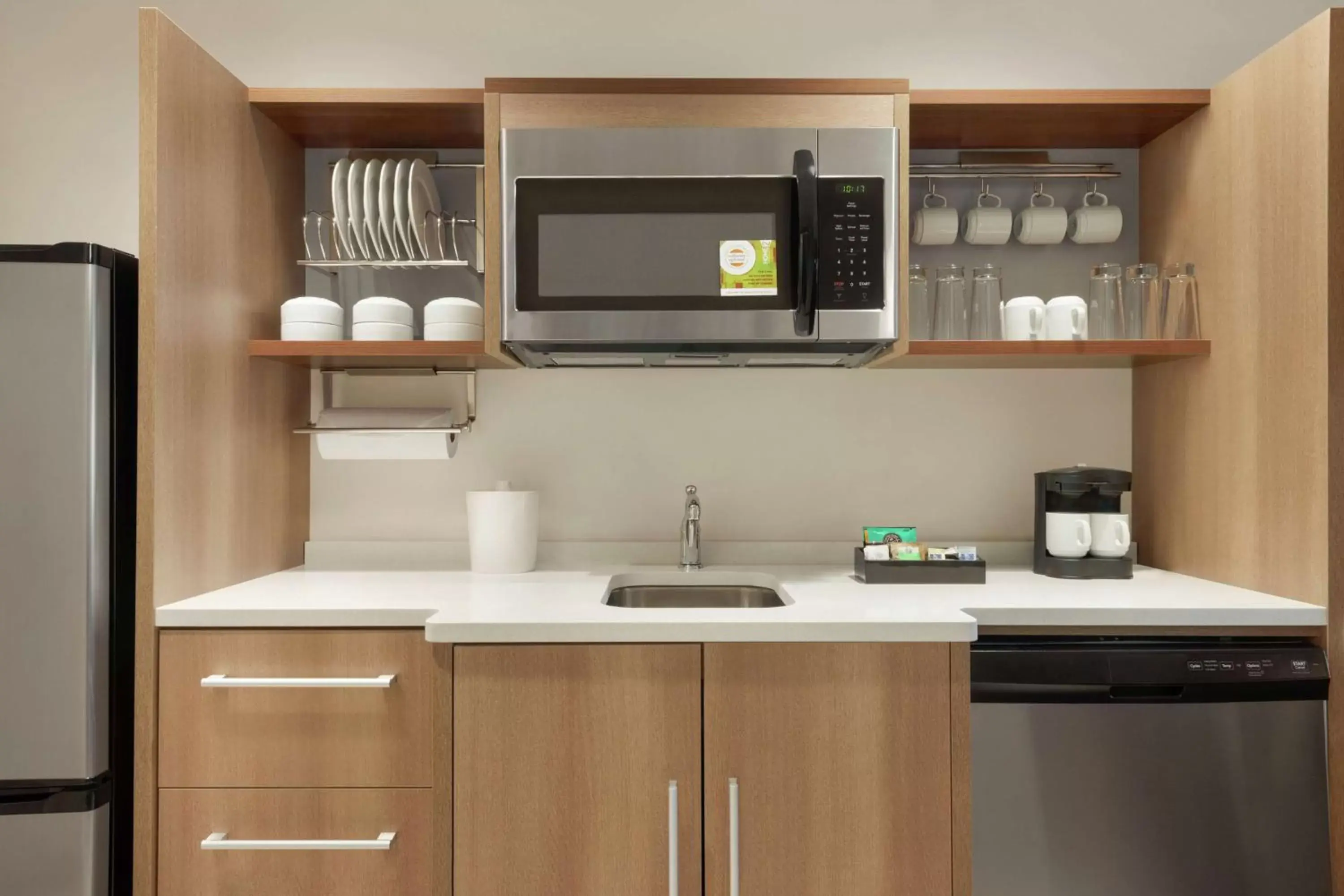 Kitchen or kitchenette, Kitchen/Kitchenette in Home2 Suites By Hilton Bismarck