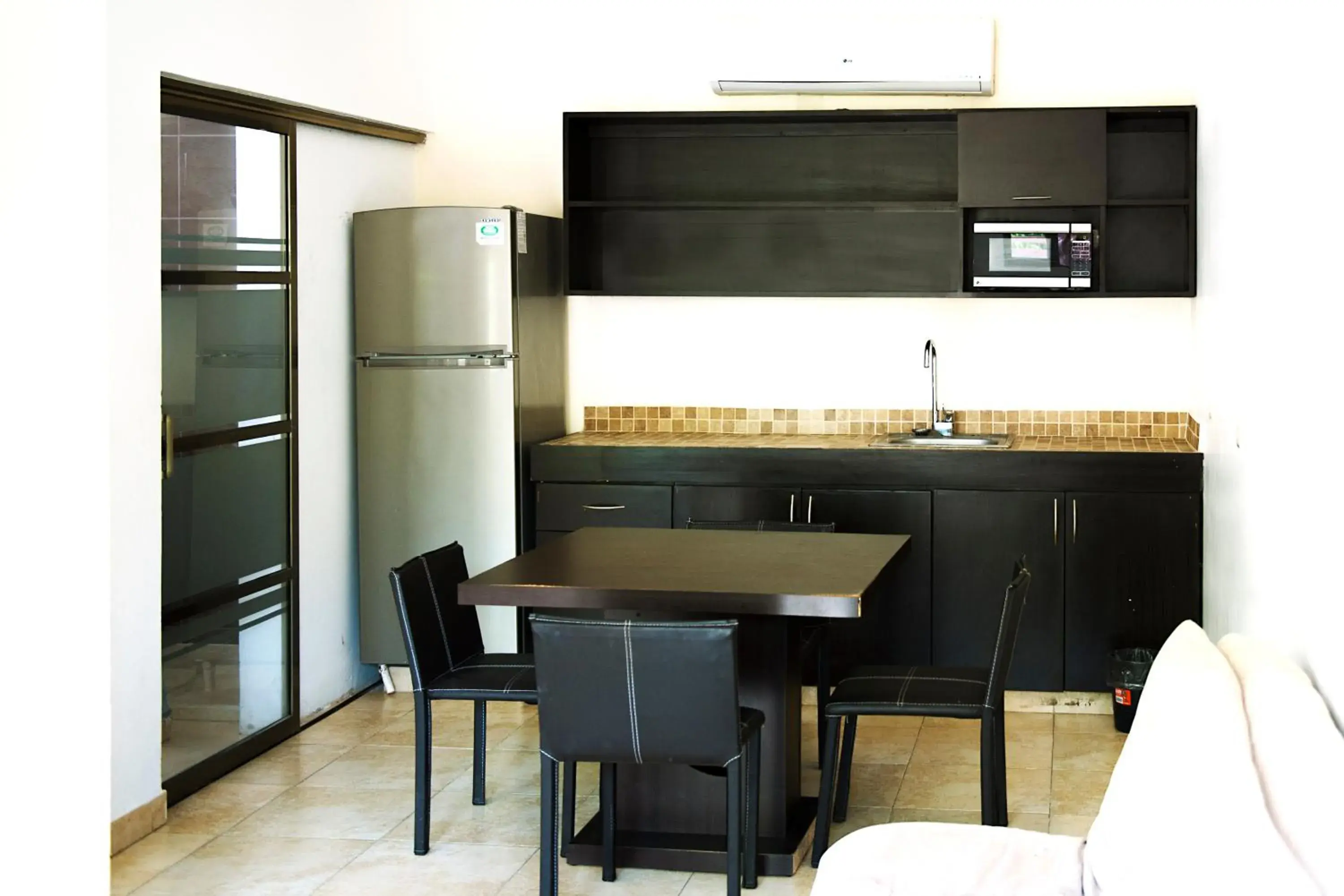 Kitchen/Kitchenette in Suites Real Tabasco