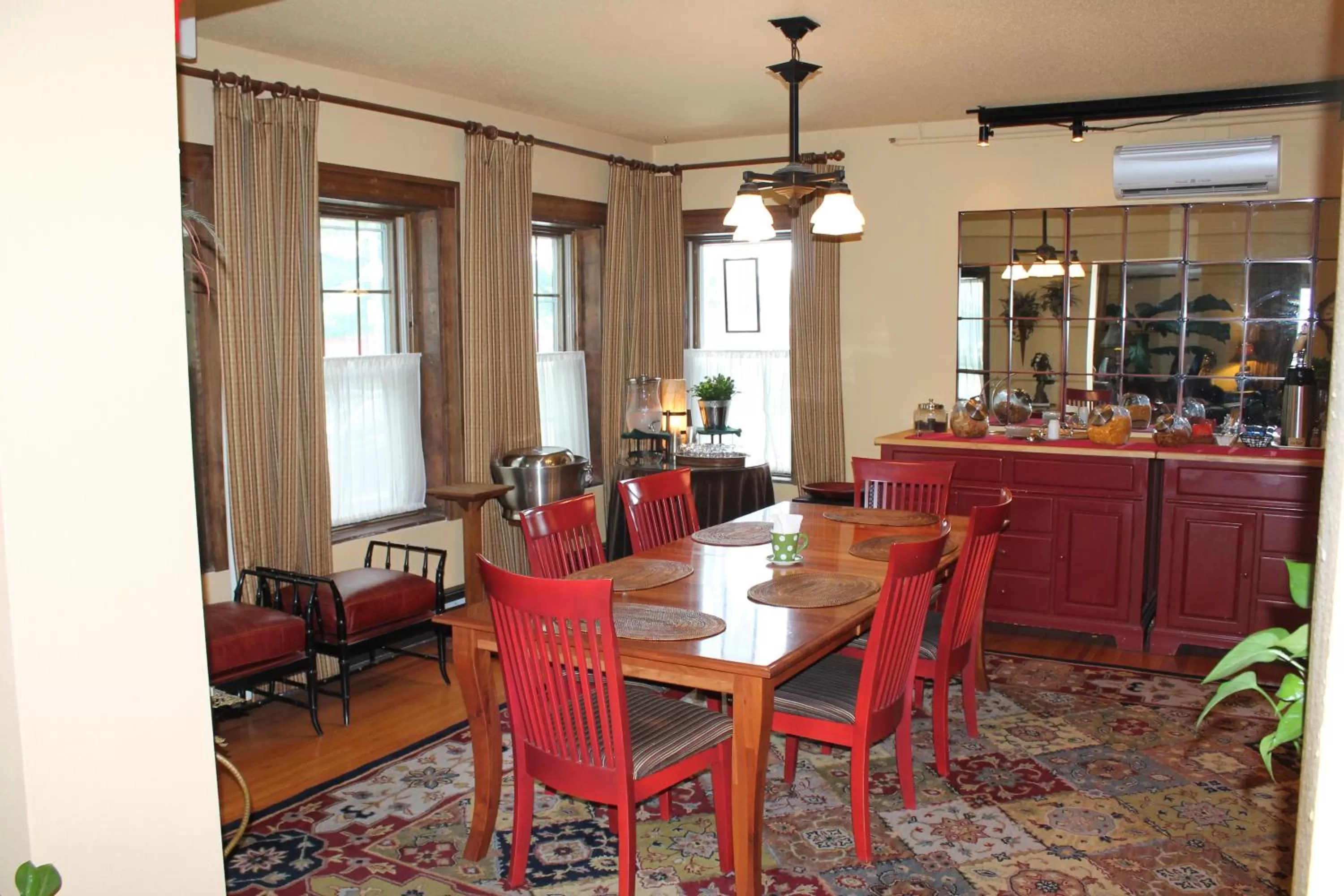 Seating area in Iowa House Historic Inn