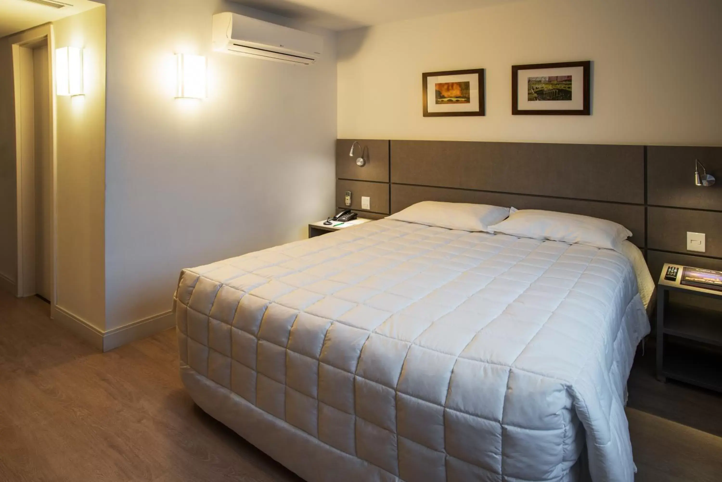 Bedroom, Bed in Hotel Laghetto Moinhos
