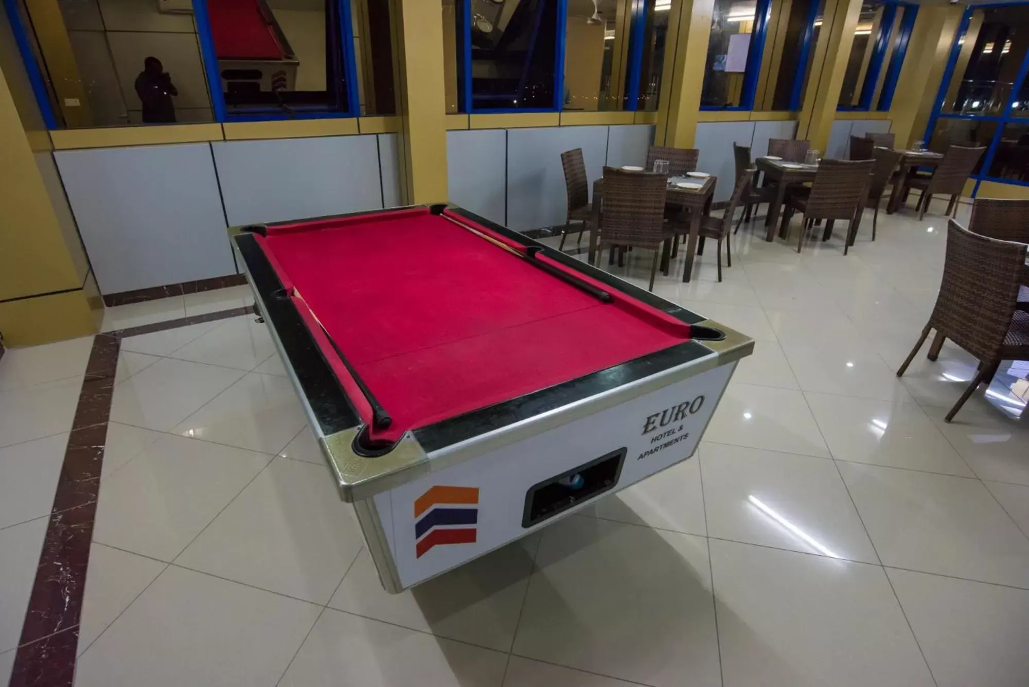 Restaurant/places to eat, Billiards in Euro Hotel and Apartments