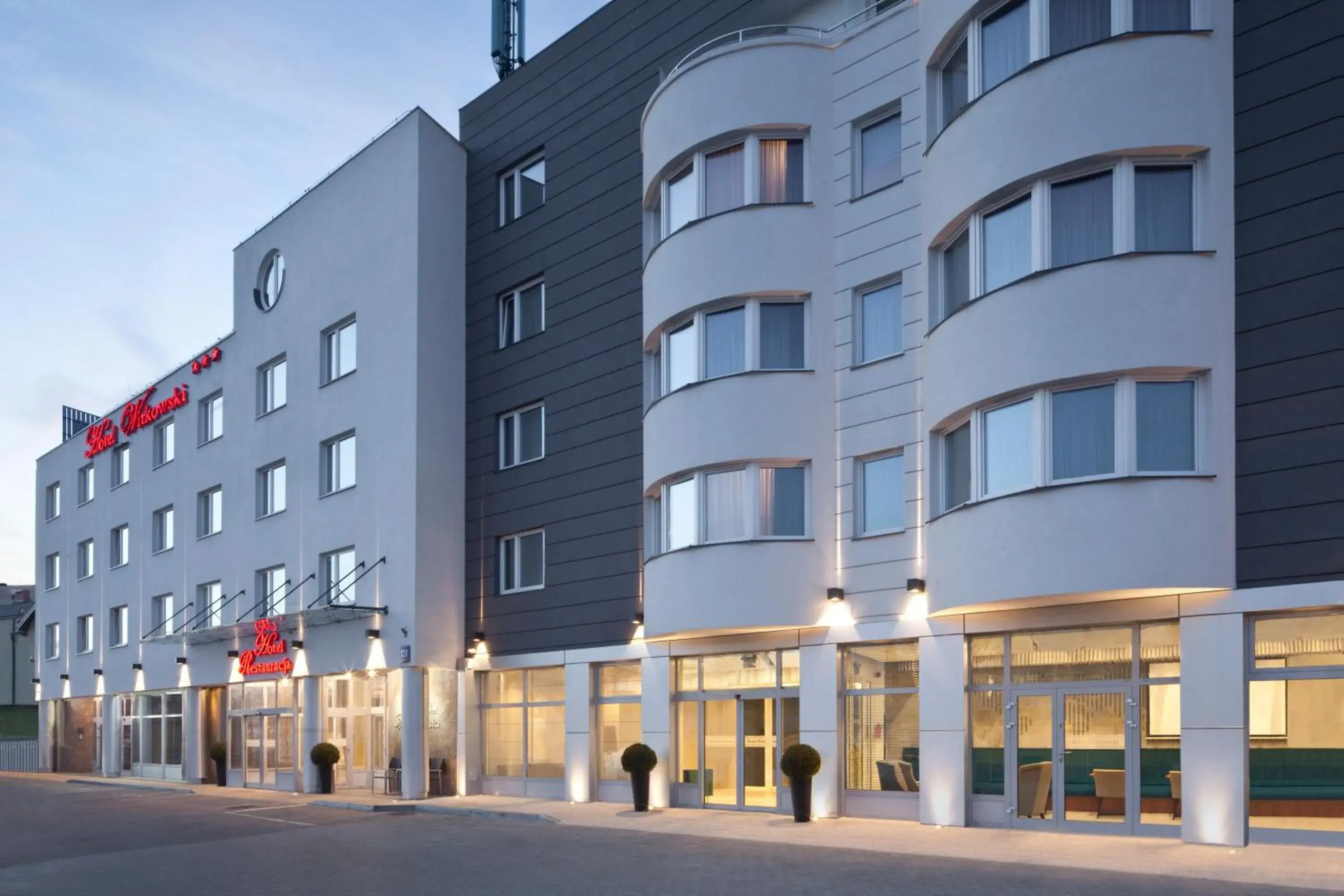 Facade/entrance, Property Building in Hotel Witkowski