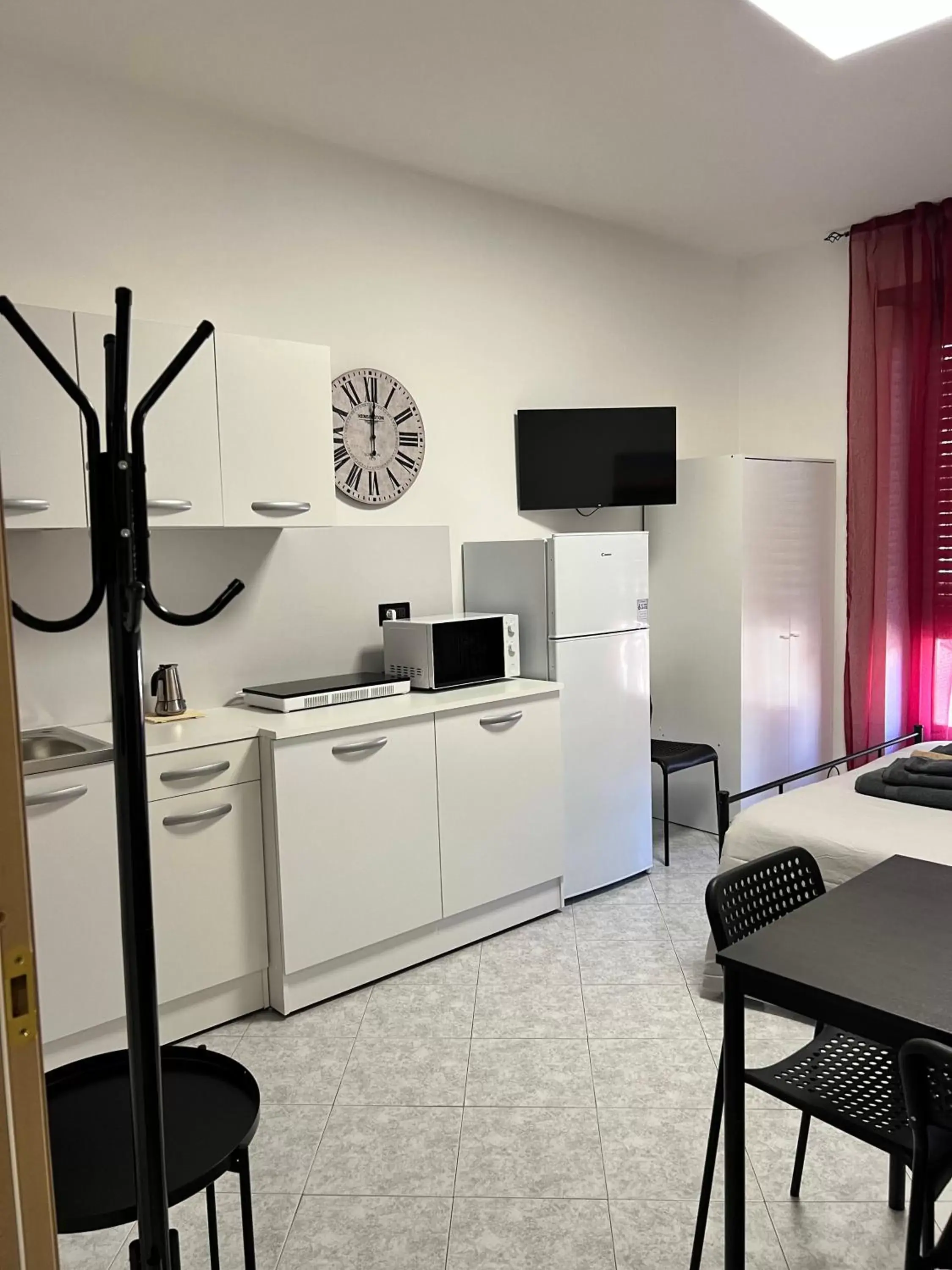 Studio with Balcony in Affittacamere Viali centro Chivasso Studio with Balcony in Affittacamere Viali centro Chivasso