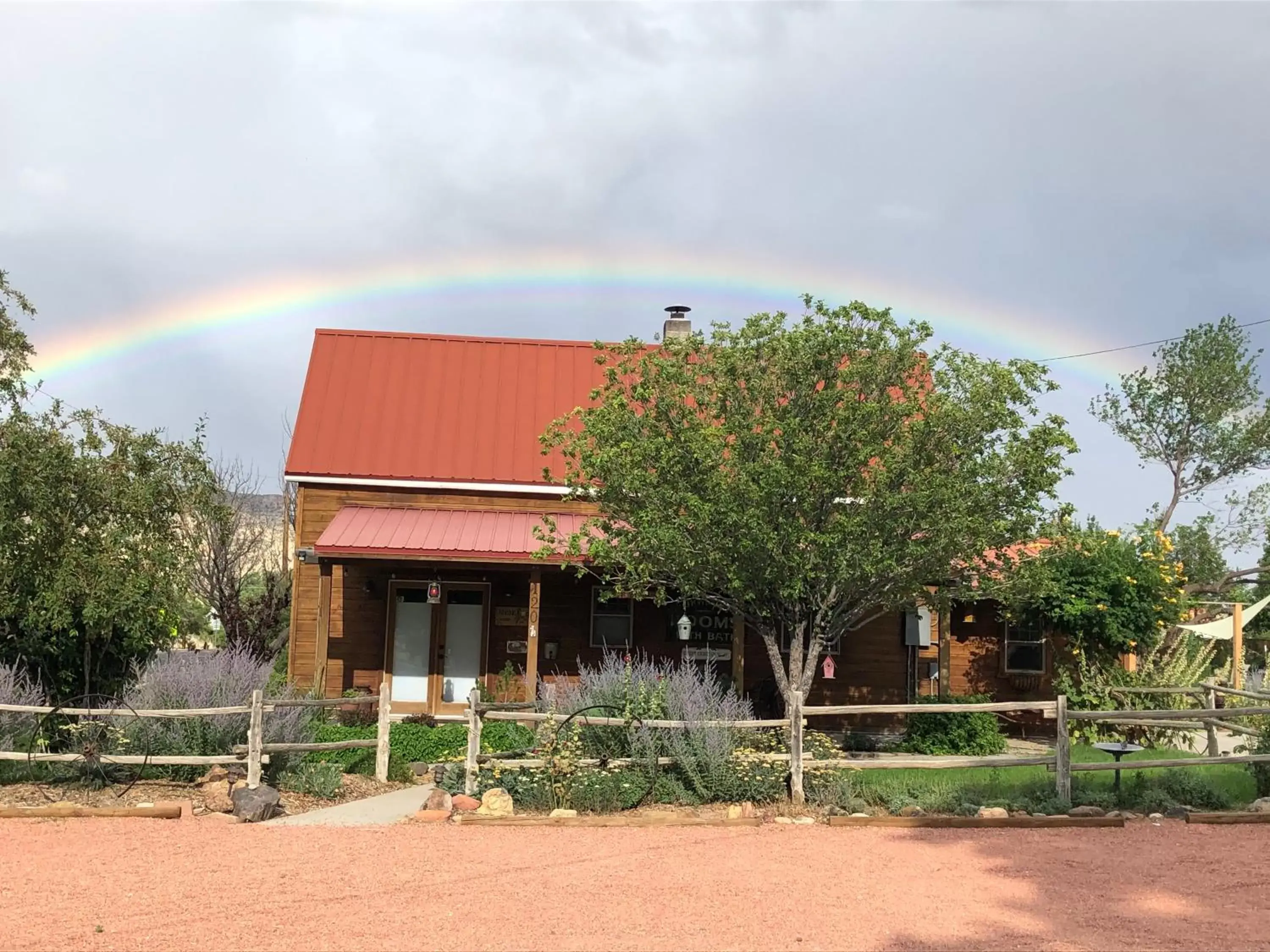 Property Building in The Loubird Inn