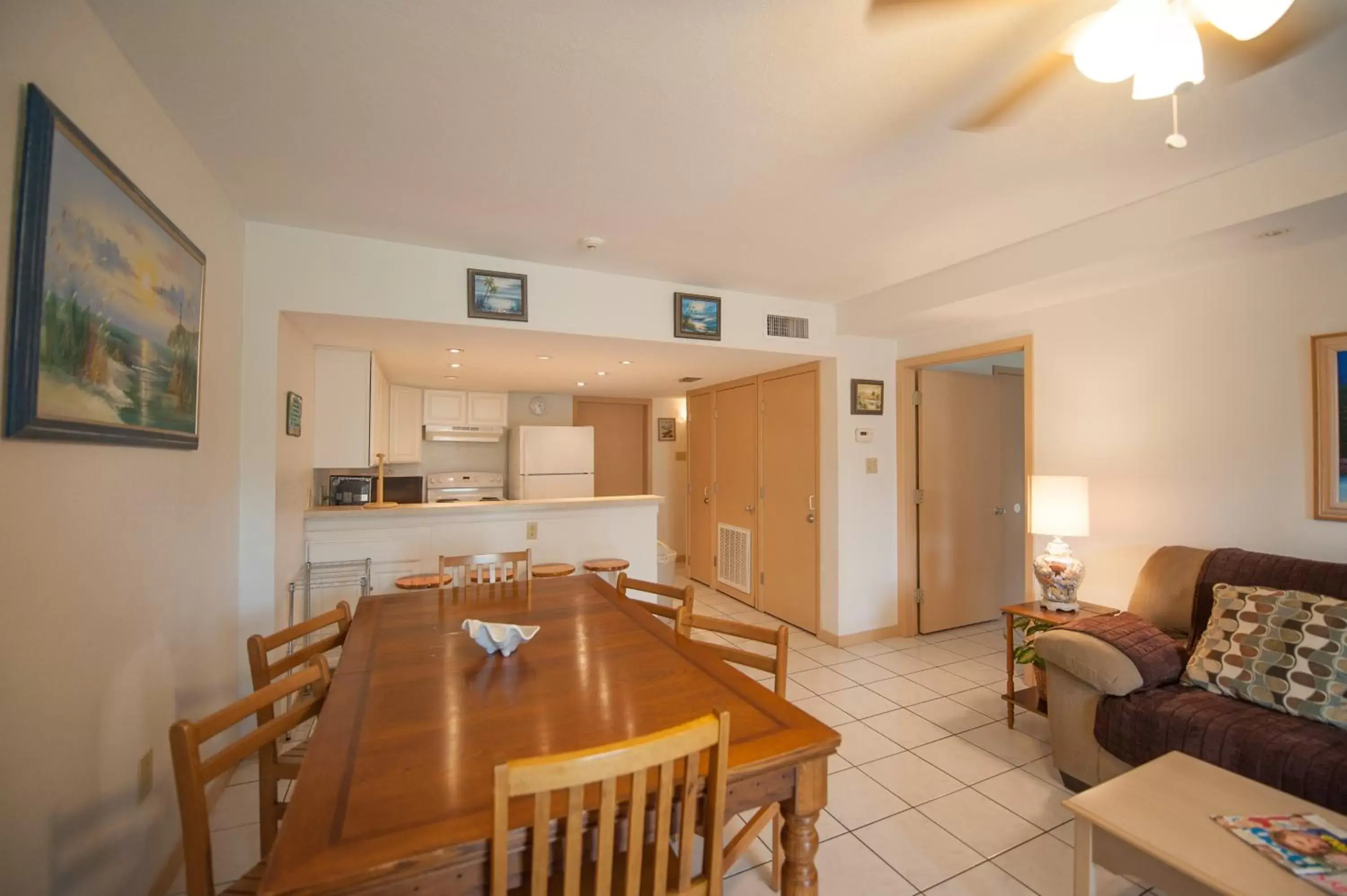 Photo of the whole room, Dining Area in South Padre Island Beach Rentals