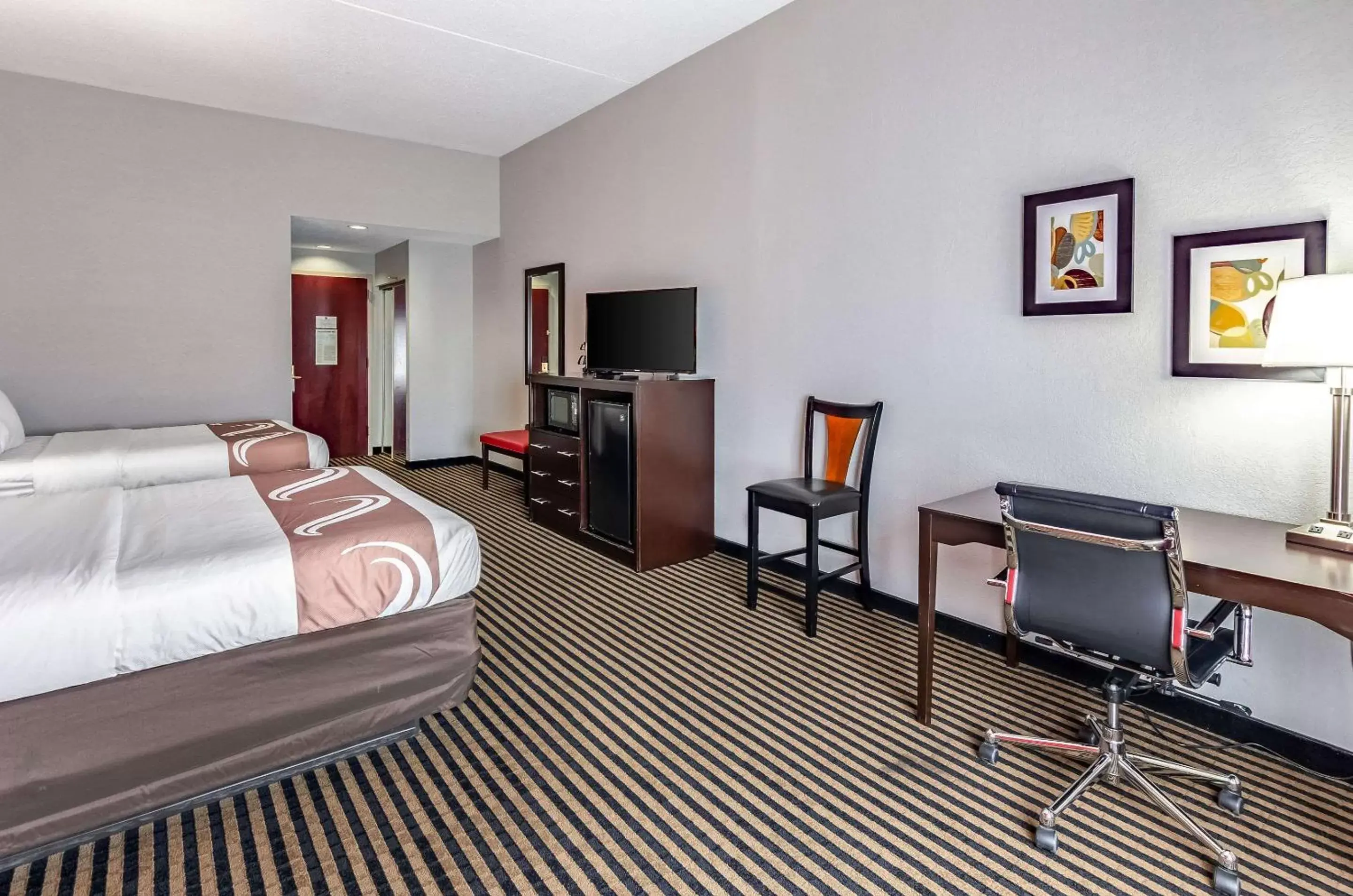 Photo of the whole room, Bed in Quality Inn & Suites Abingdon Photo of the whole room, Bed in Quality Inn & Suites Abingdon