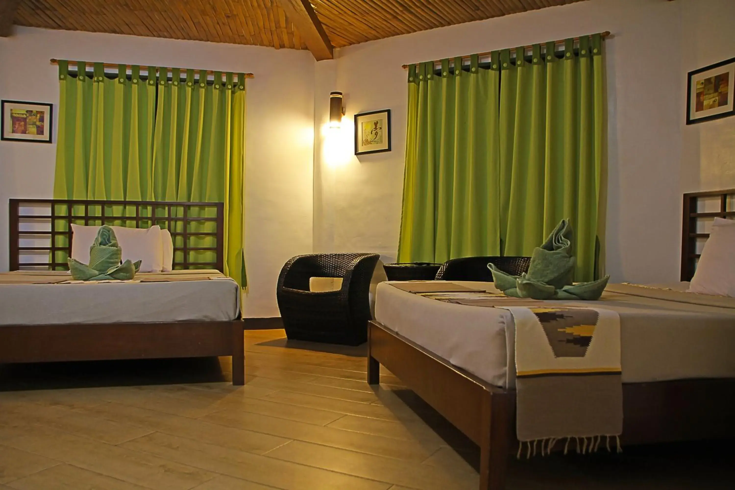 Photo of the whole room, Bed in Coron Hilltop View Resort