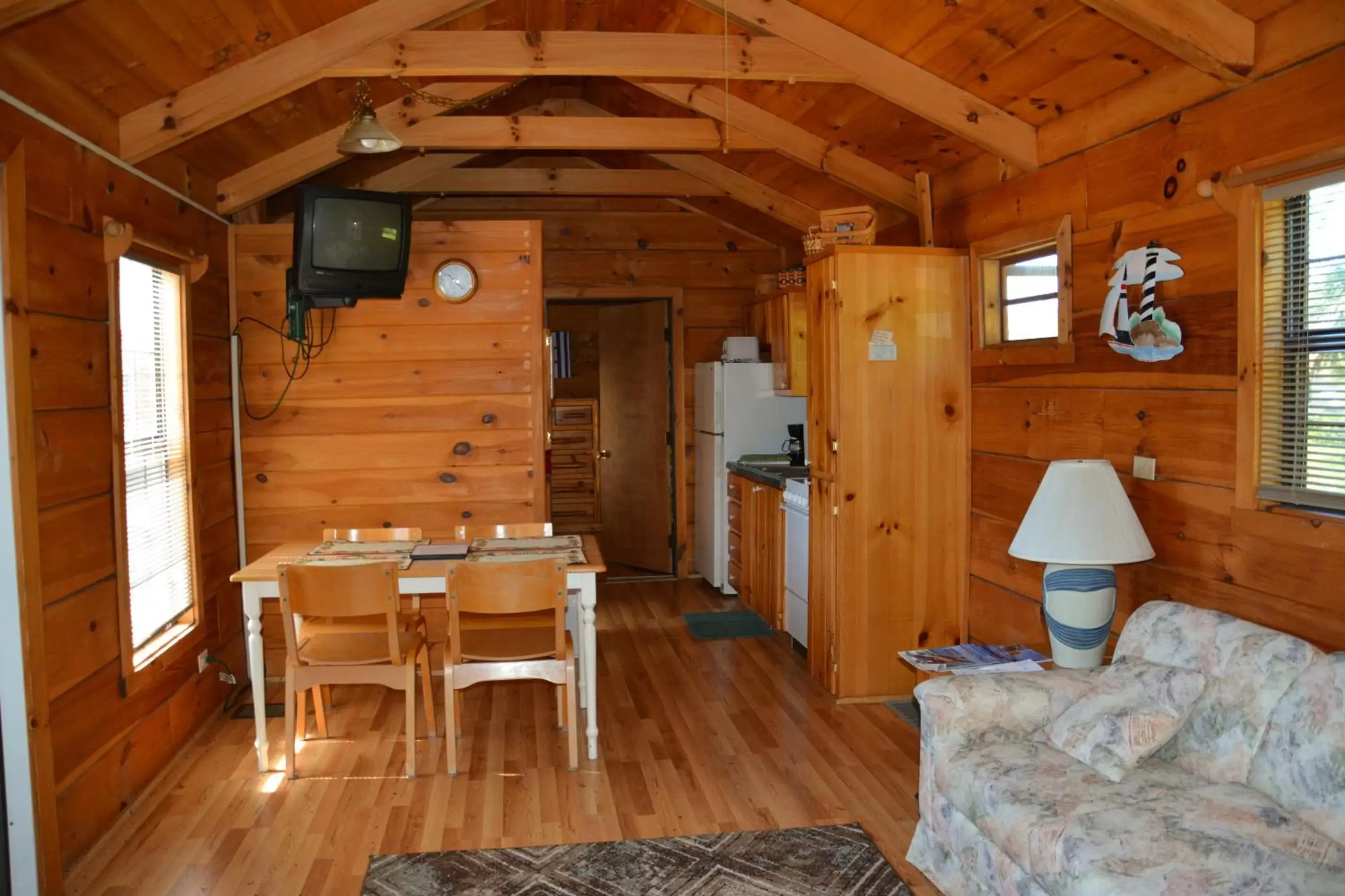 Dining Area in Camp Mack, A Guy Harvey Lodge