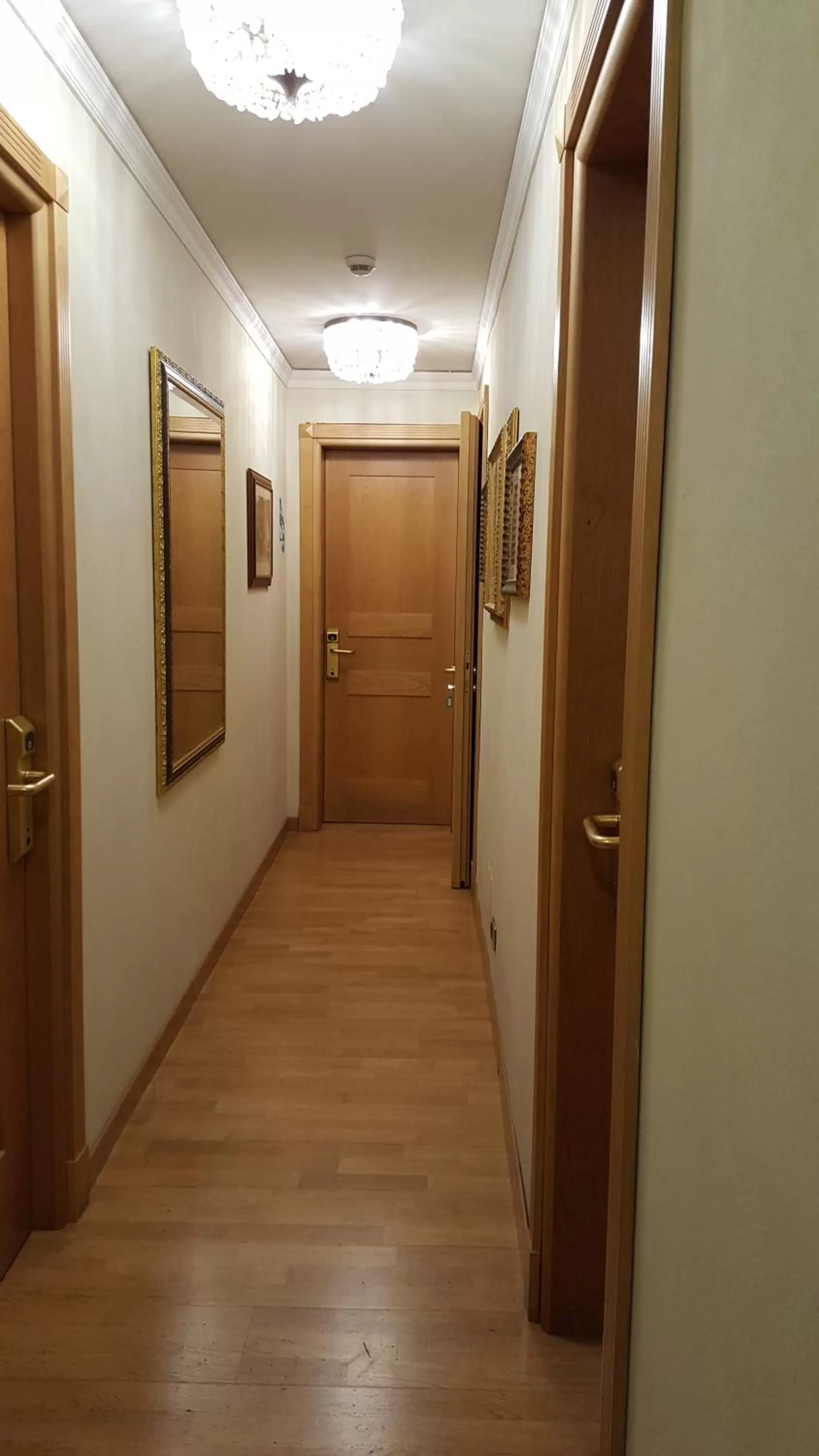 Decorative detail in Hotel Bigallo